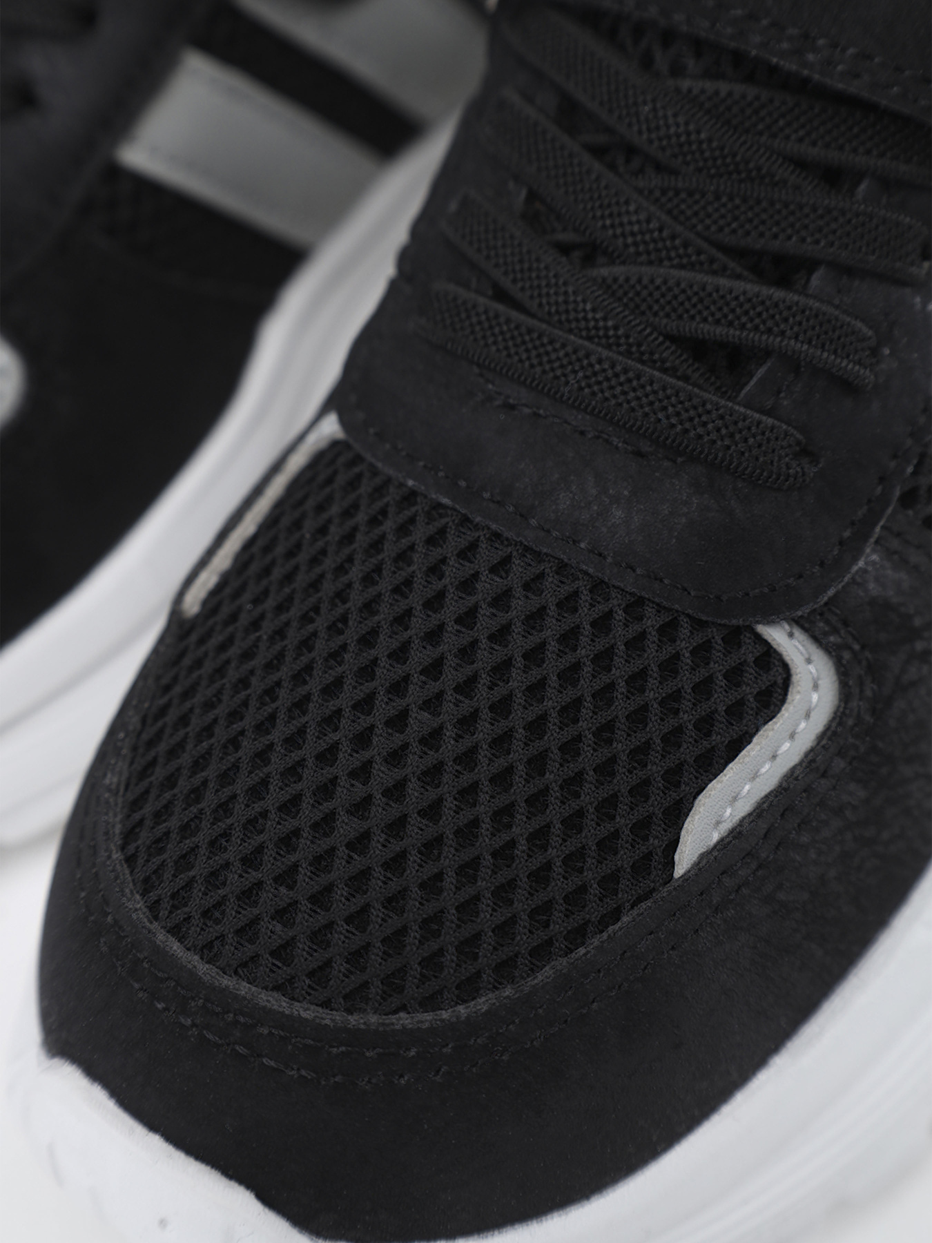 Кроссовки повседневные YUKI модель ЦБ-00288213 Кроссовки повседневные YUKI модель ЦБ-00288213 Фото