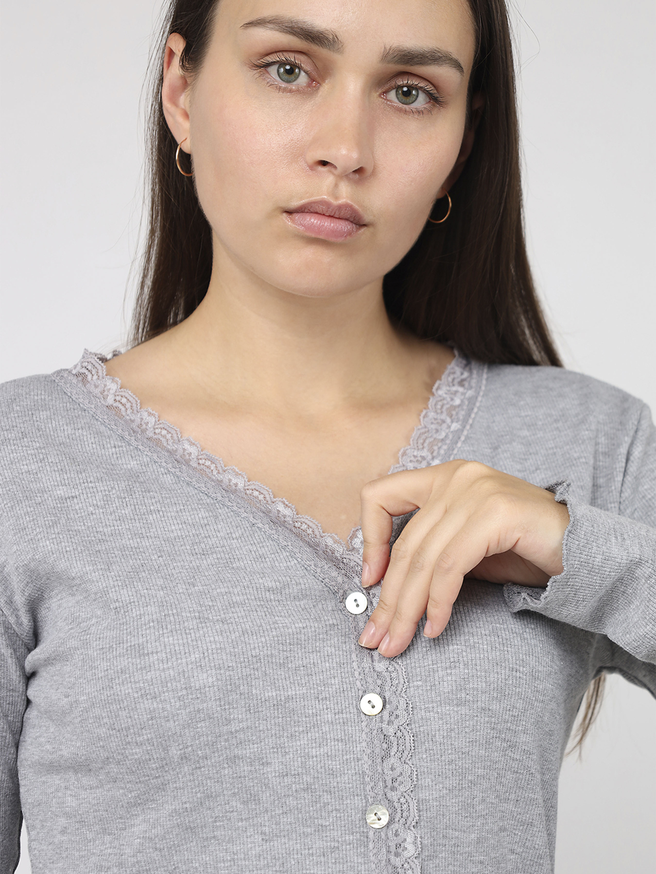 Футболка з довгим рукавом жіноча  колір сірий ЦБ-00284474 модель ЦБ-00284474 Фото