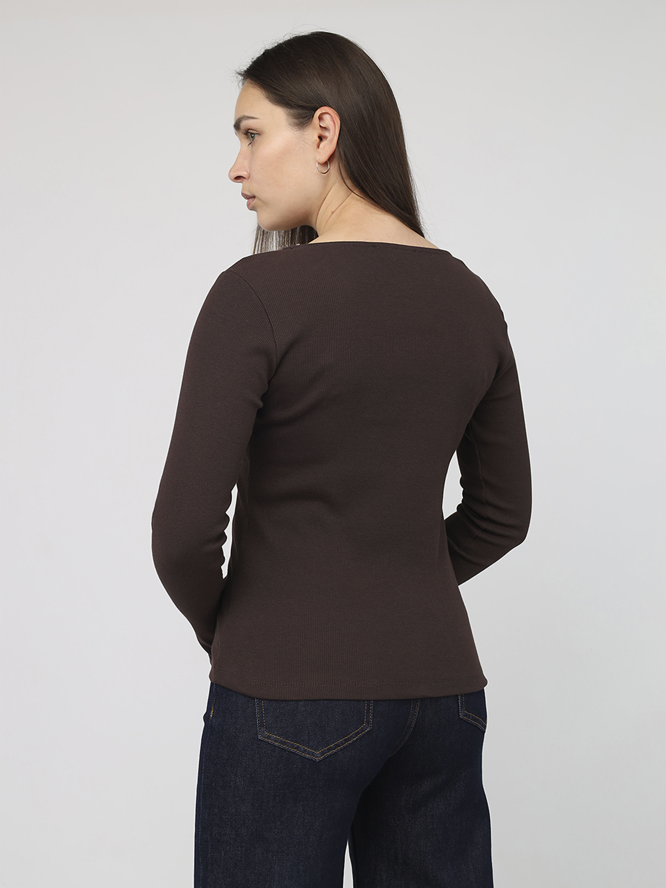 Футболка з довгим рукавом жіноча  колір темно-коричневий ЦБ-00284476 модель ЦБ-00284476 Фото
