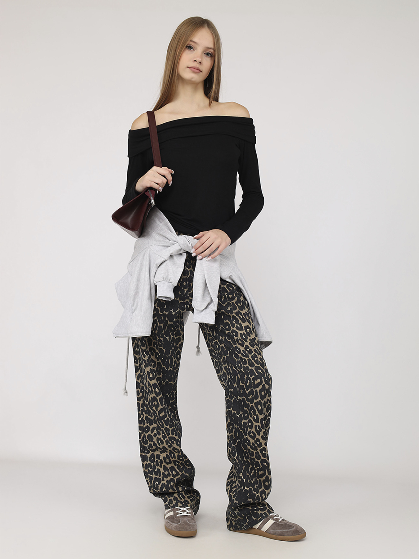 Футболка з довгим рукавом жіноча  колір чорний ЦБ-00284478 модель ЦБ-00284478 Фото