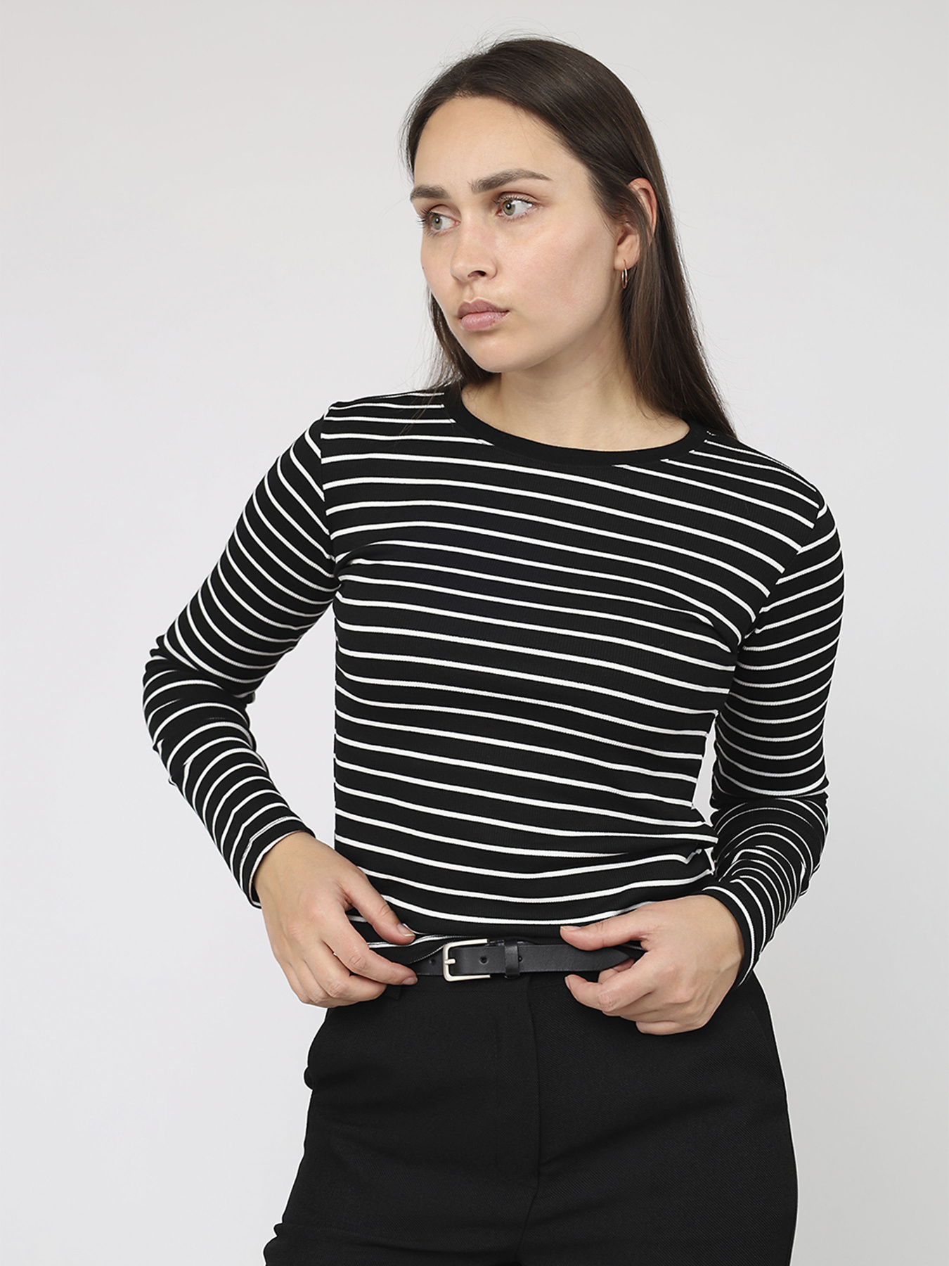 Футболка з довгим рукавом жіноча  колір чорний ЦБ-00287111 модель ЦБ-00287111 Фото