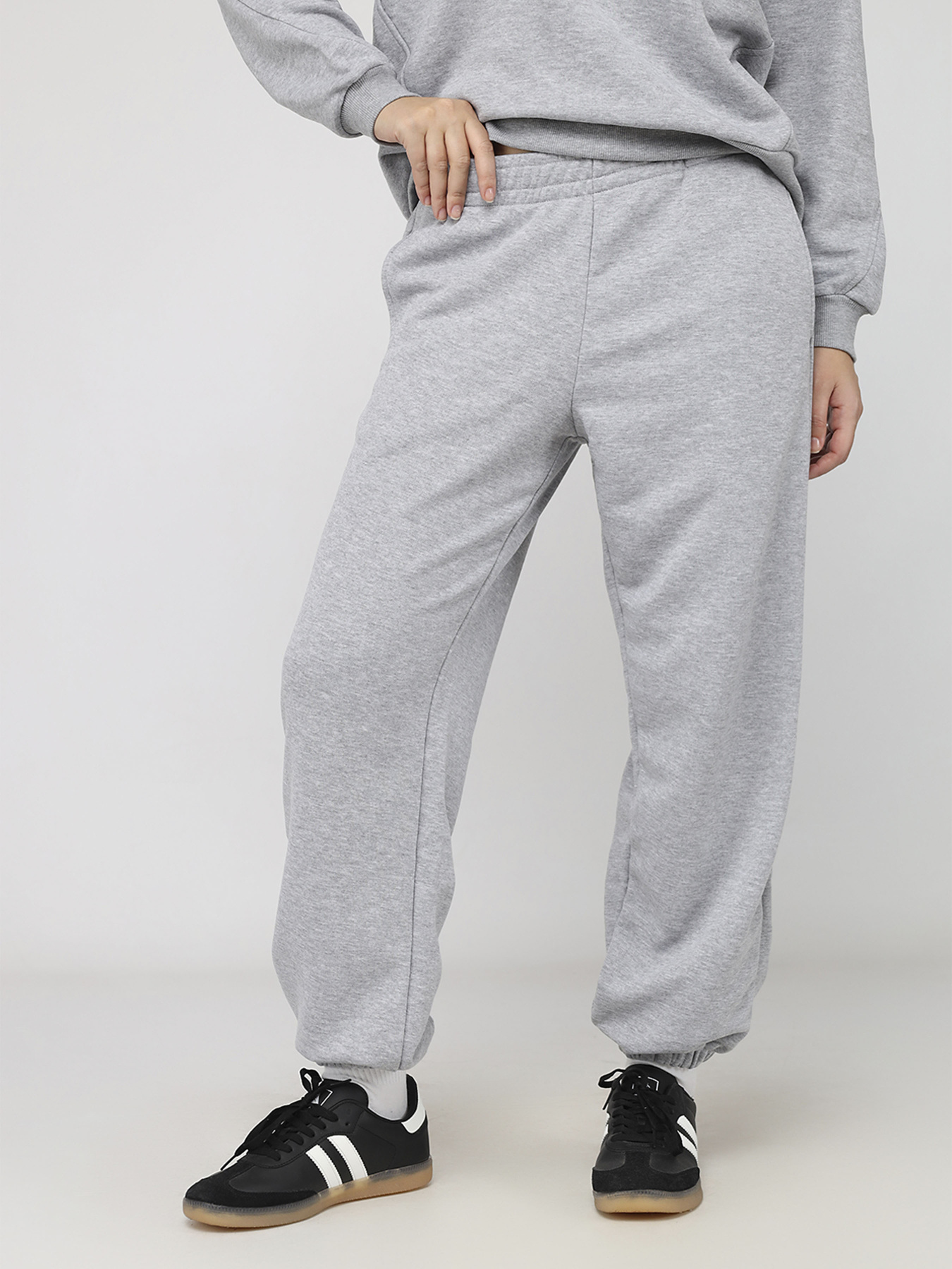 Штани спортивні жіночі  колір сірий ЦБ-00287136 модель ЦБ-00287136 Фото