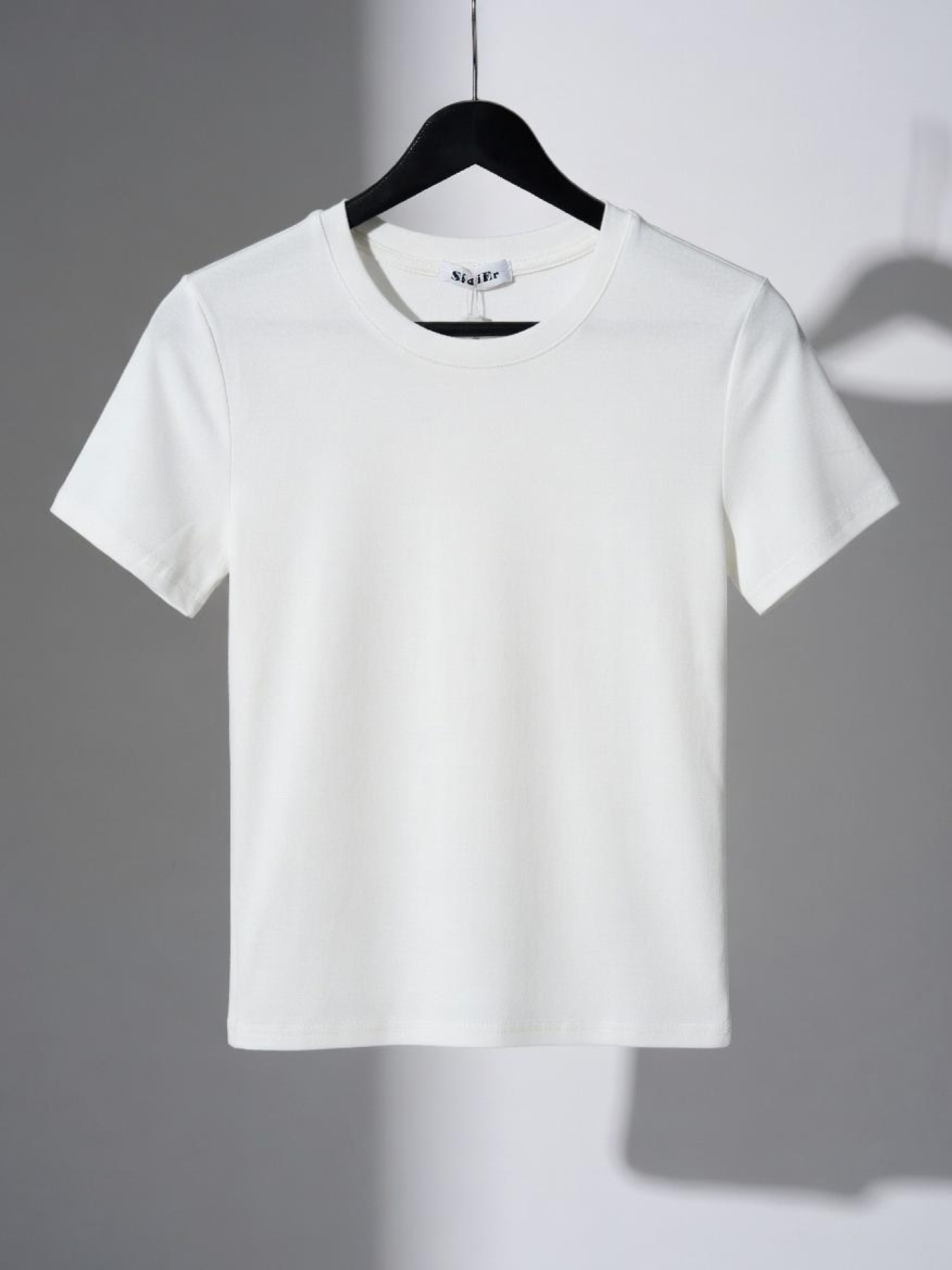 Футболка жіноча Білий STREAM модель 715101 Фото