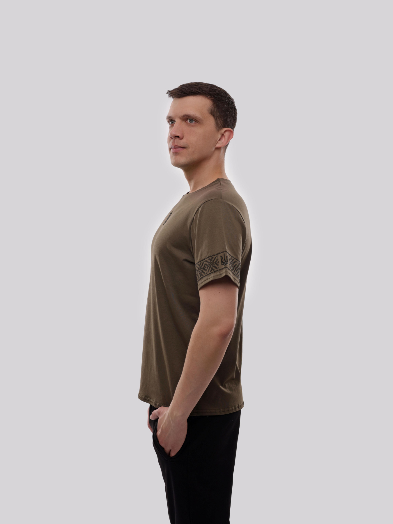 Футболка чоловіча Хакі ФІОНА модель 719822 Фото