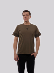 Футболка чоловіча Хакі ФІОНА модель 719822 Футболка чоловіча Хакі ФІОНА модель 719822 Фото