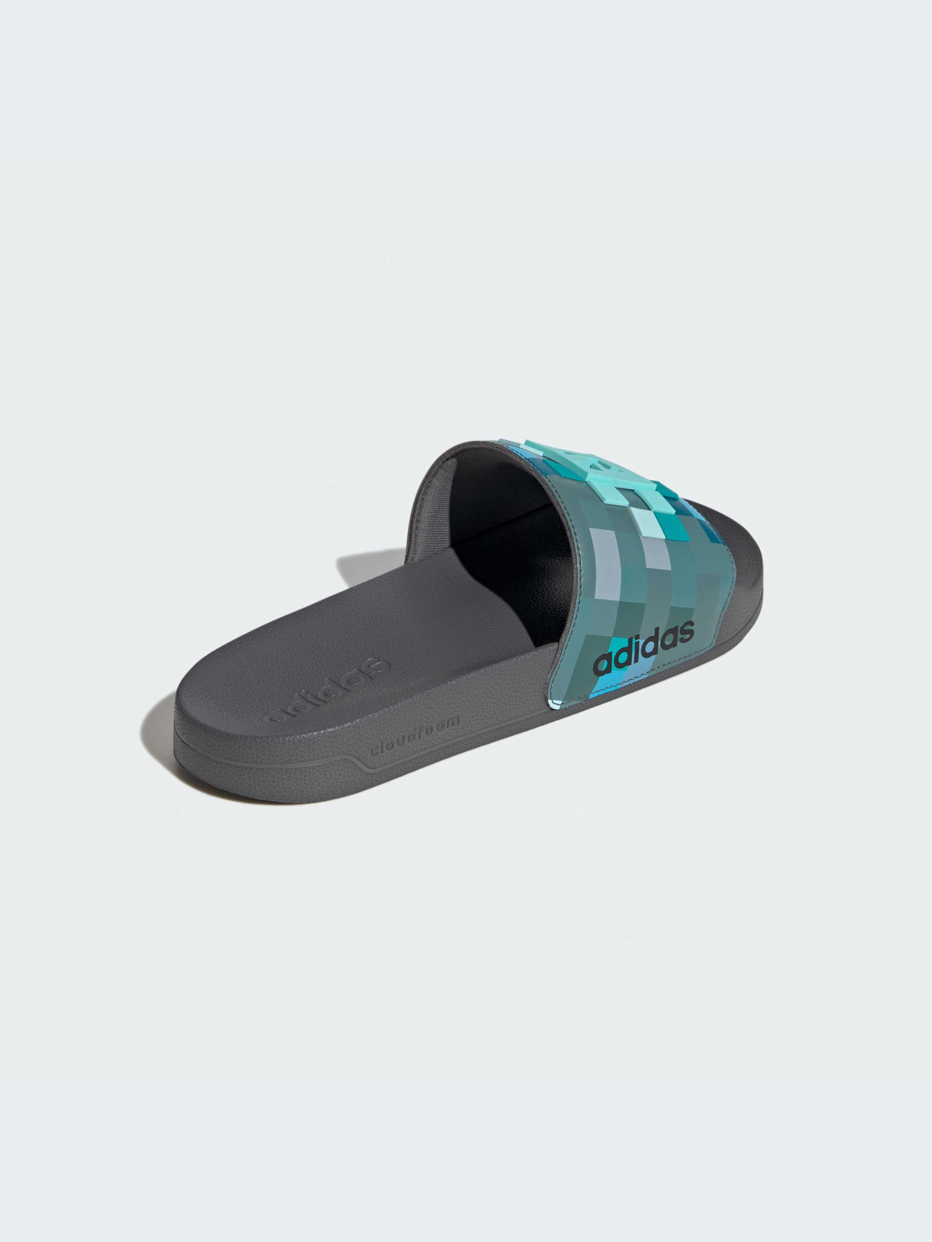 Шлёпанцы Adidas Adilette модель HQ2584-KZ Шлёпанцы Adidas Adilette модель HQ2584-KZ Фото