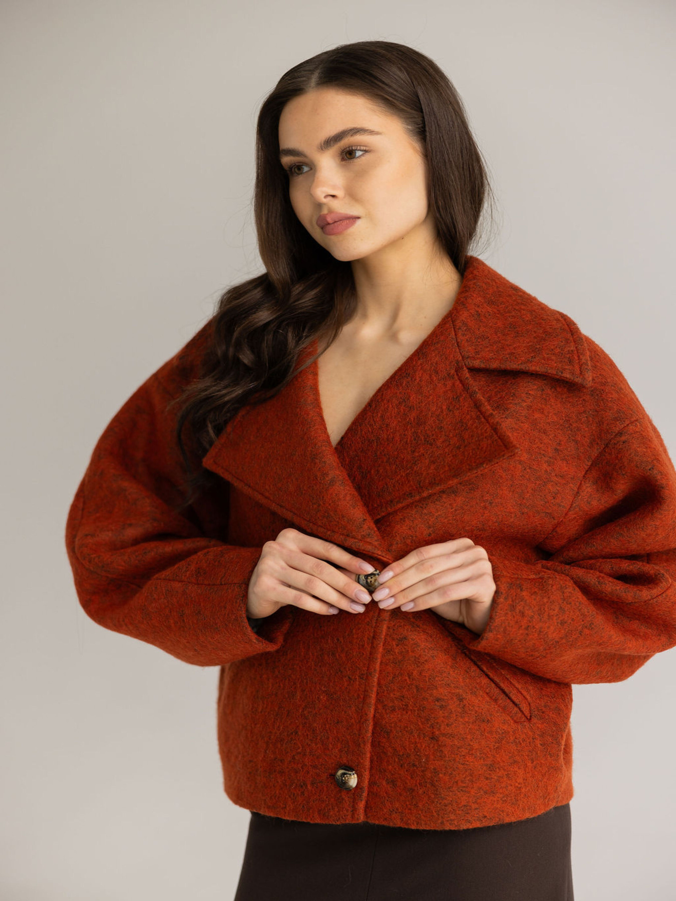 Коротке пальто з коміром модель 5151 Фото