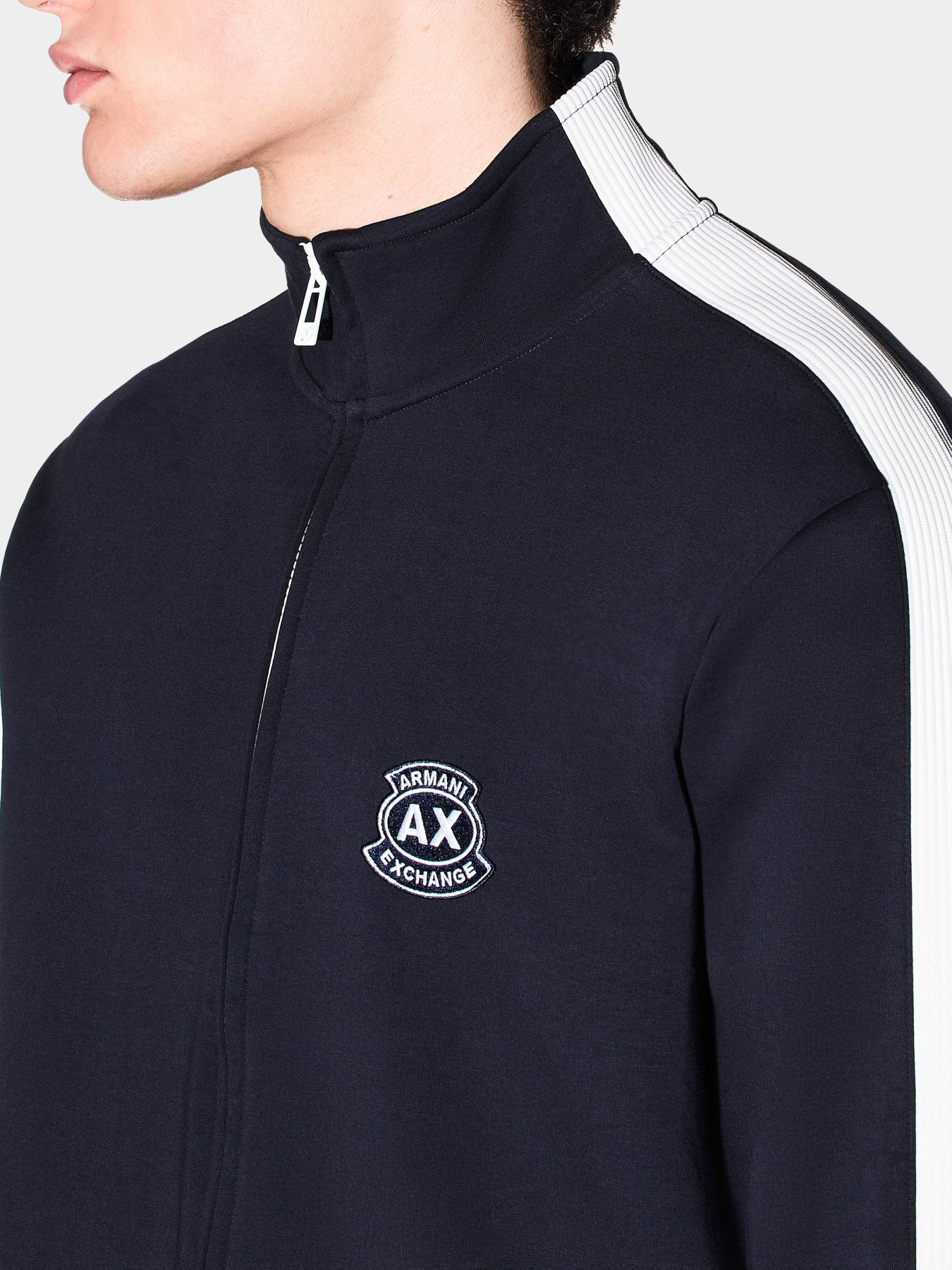 Худи и свитшоты Armani Exchange модель XM002367-AF13047-UB101 Фото