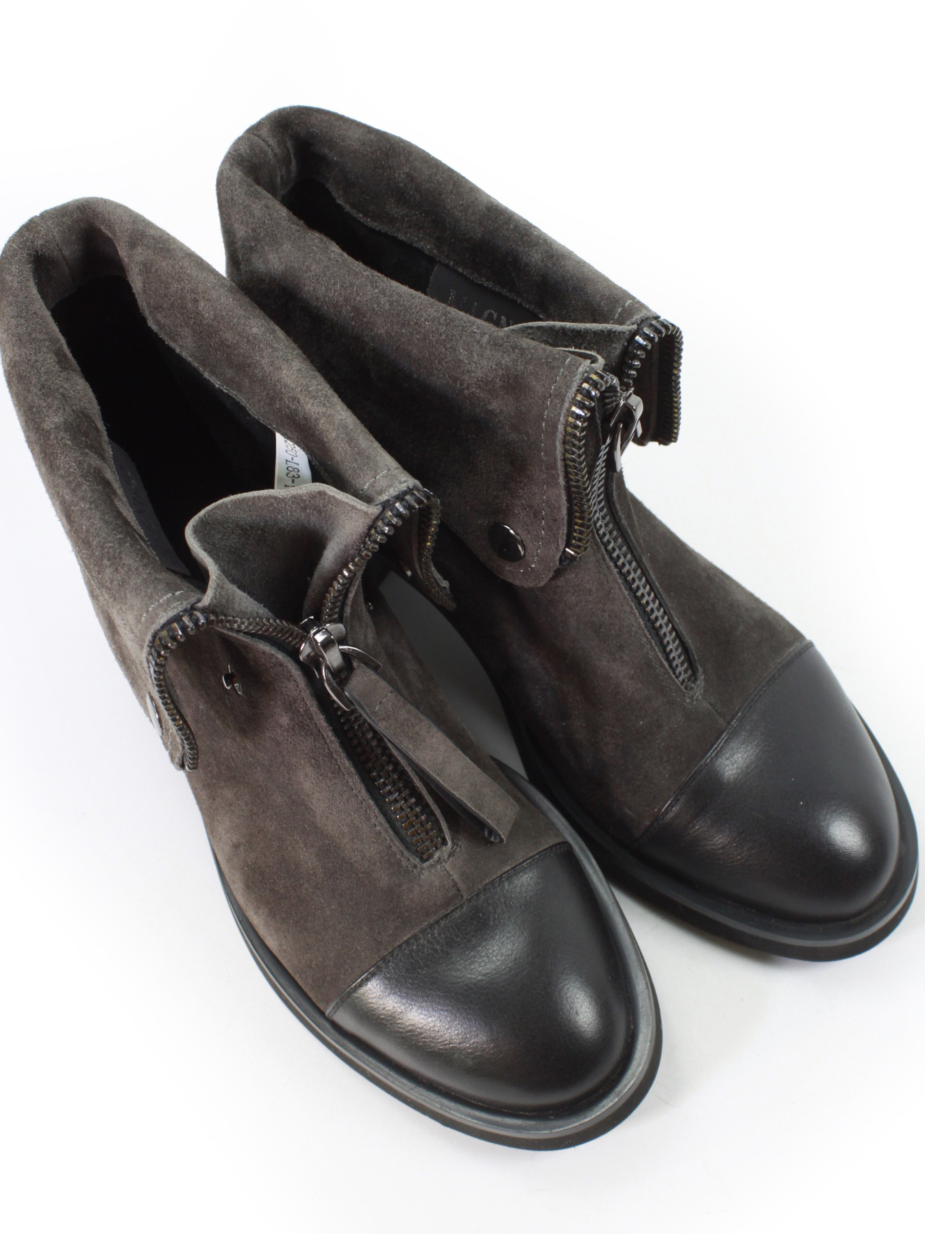 Жіночі замшеві черевики з декоративним відворотом та блискавкою модель X250-L83-R-4 Фото