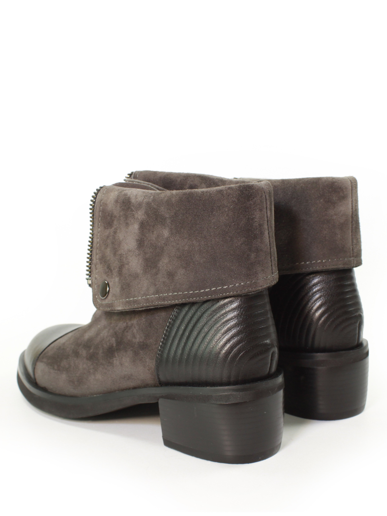 Жіночі замшеві черевики з декоративним відворотом та блискавкою модель X250-L83-R-4 Фото