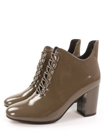 Жіночі лаковані ботильйони на підборах модель F09-3806-031-coffee Жіночі лаковані ботильйони на підборах модель F09-3806-031-coffee Фото