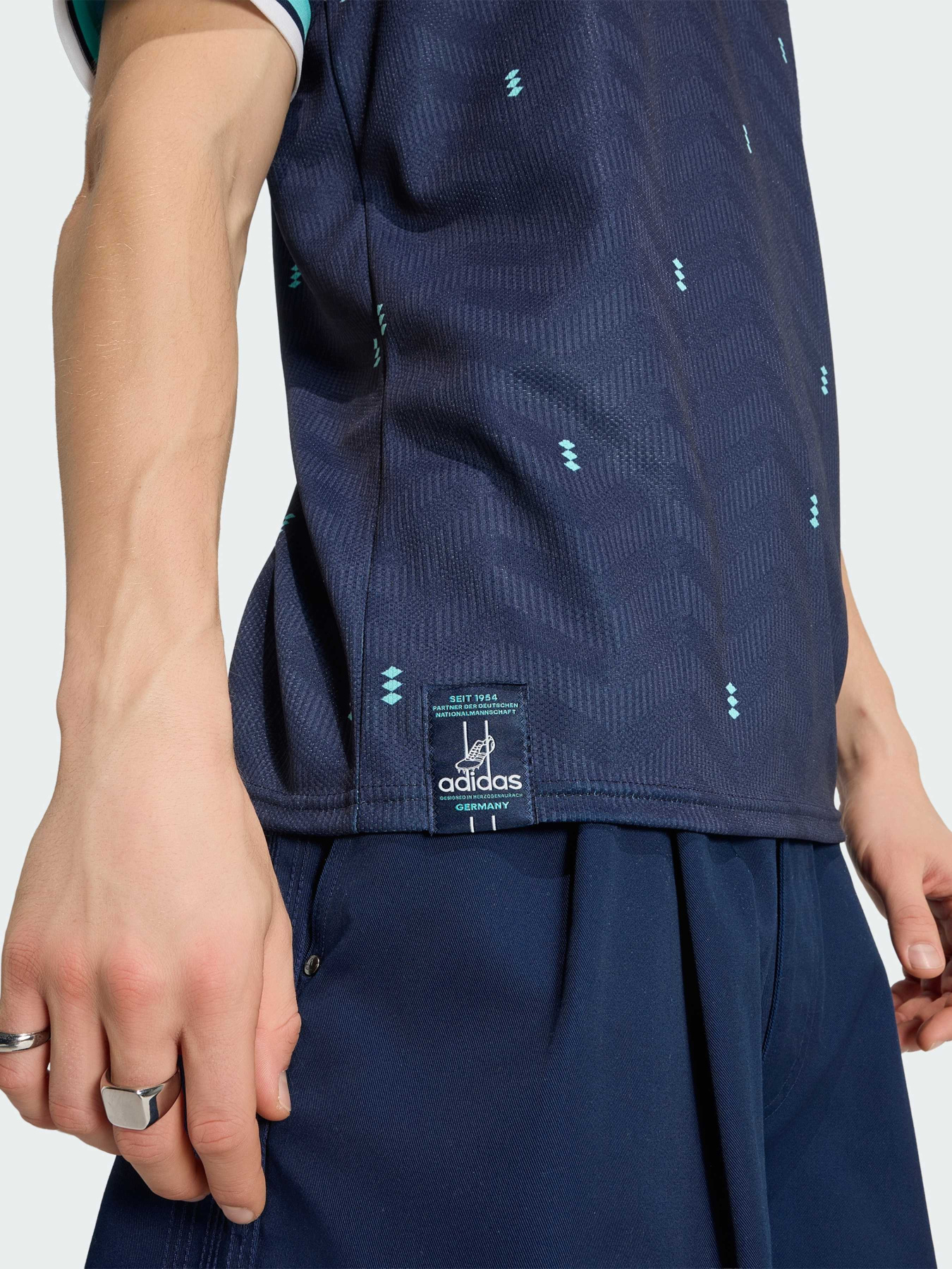 Футболка Adidas модель JN2074 Фото