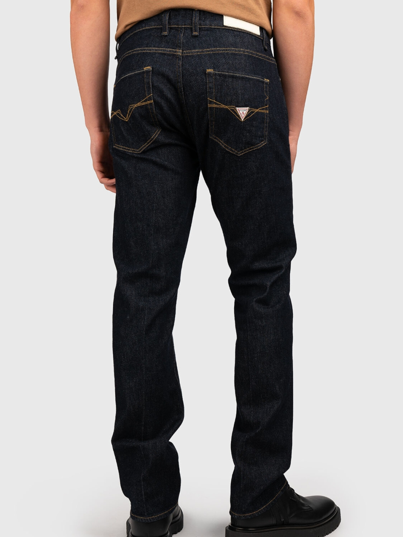 Прямые джинсы GUESS модель M4BA31.D5GT1;G4TS Прямые джинсы GUESS модель M4BA31.D5GT1;G4TS Фото