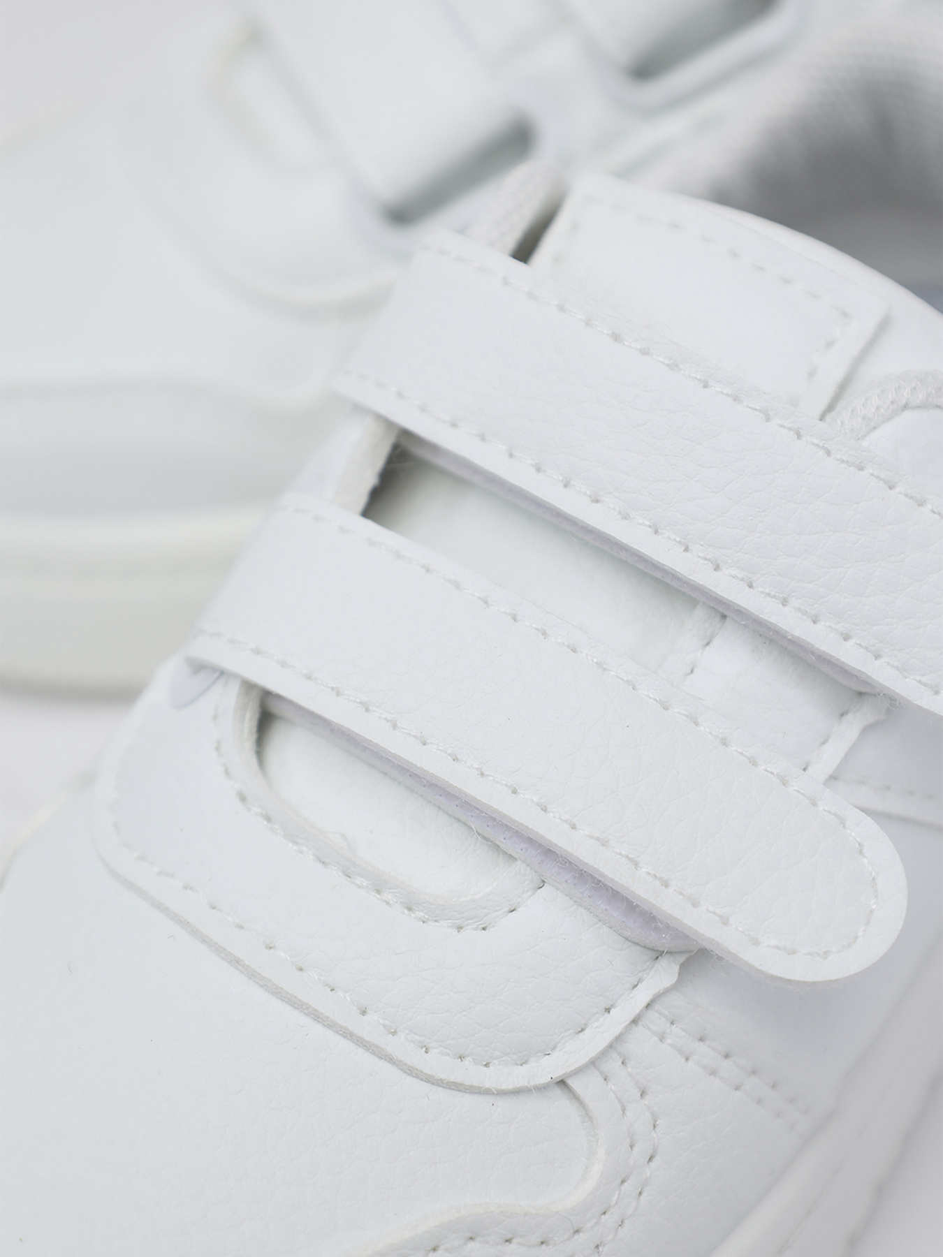 Кеди для хлопчика колір білий ЦБ-00289161 модель ЦБ-00289161 Кеди для хлопчика колір білий ЦБ-00289161 модель ЦБ-00289161 Фото