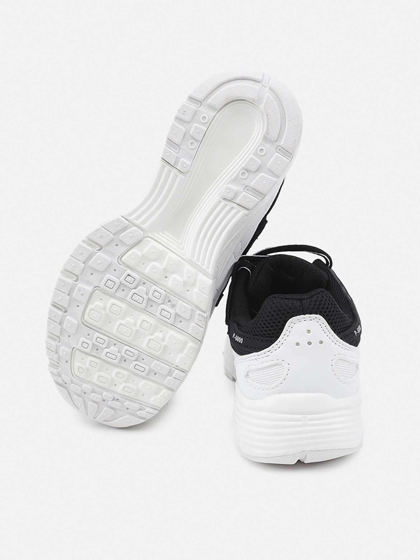 Кроссовки для девочки  цвет черный ЦБ-00290703 модель ЦБ-00290703 Фото