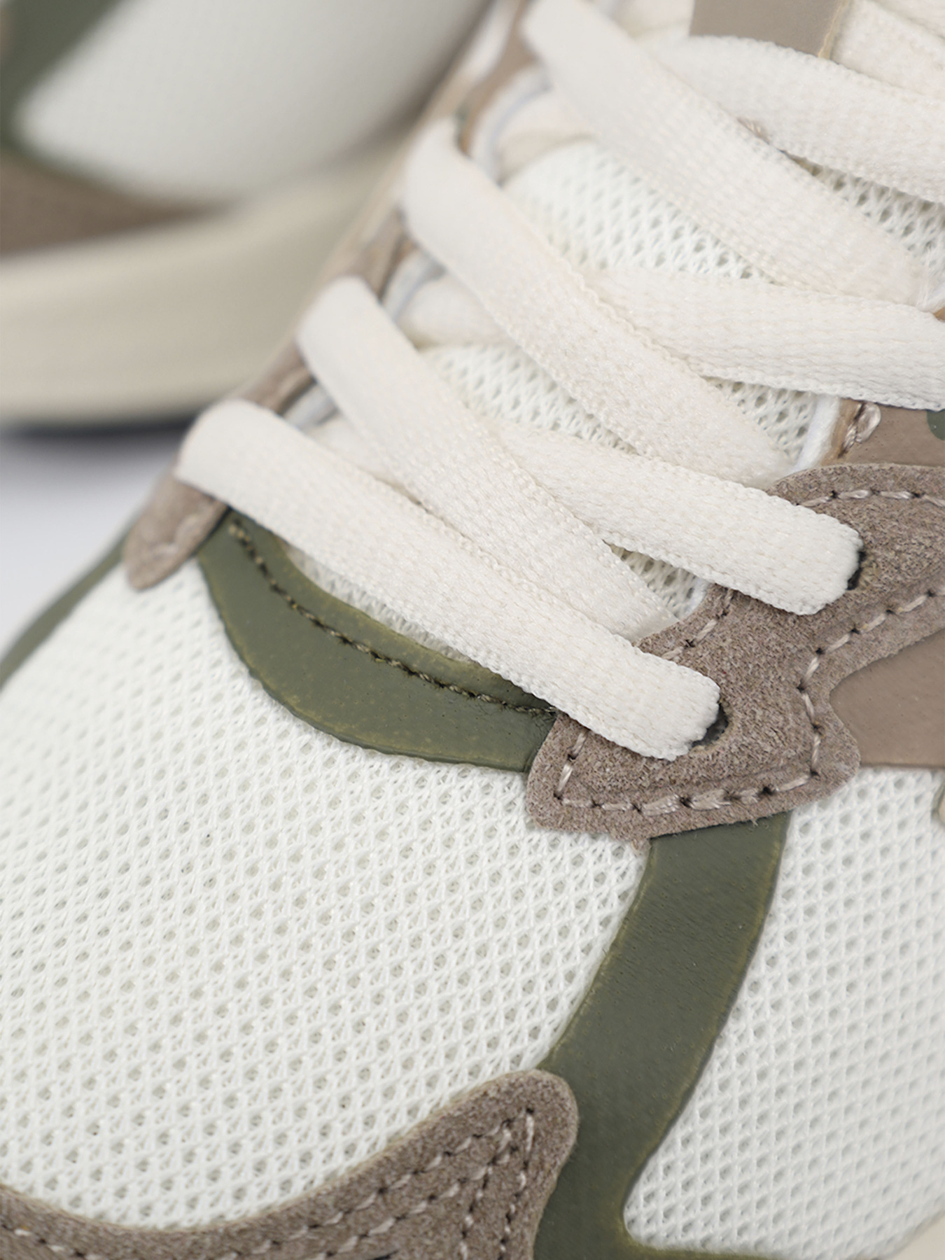 Кроссовки для мальчика  цвет бежевый ЦБ-00292094 модель ЦБ-00292094 Фото