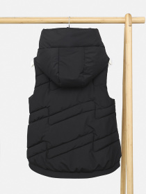 Жилет утеплённый для девочки  цвет черный ЦБ-00289755 модель ЦБ-00289755 Фото