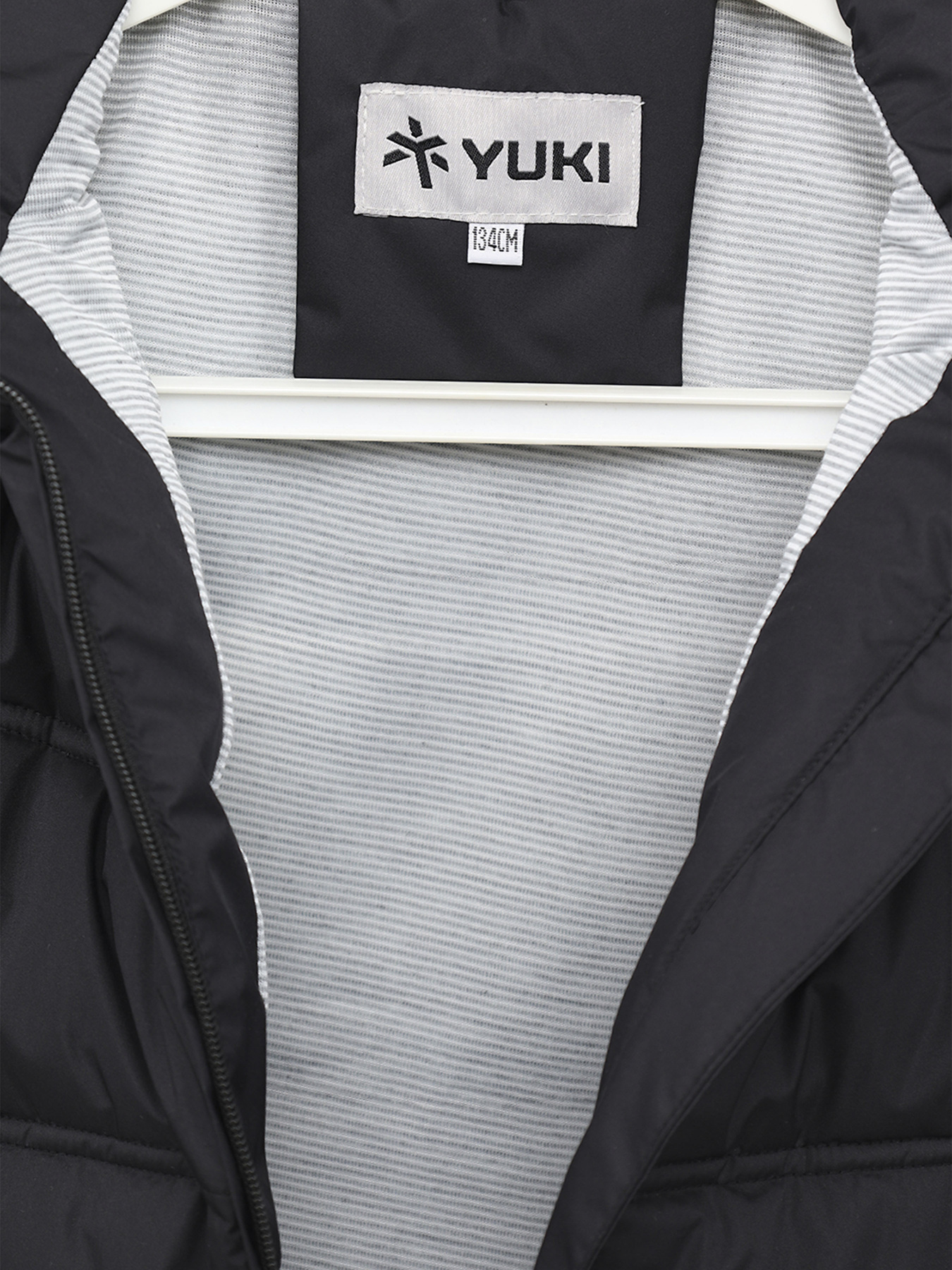 Жилет утеплённый для девочки  цвет черный ЦБ-00289765 модель ЦБ-00289765 Фото