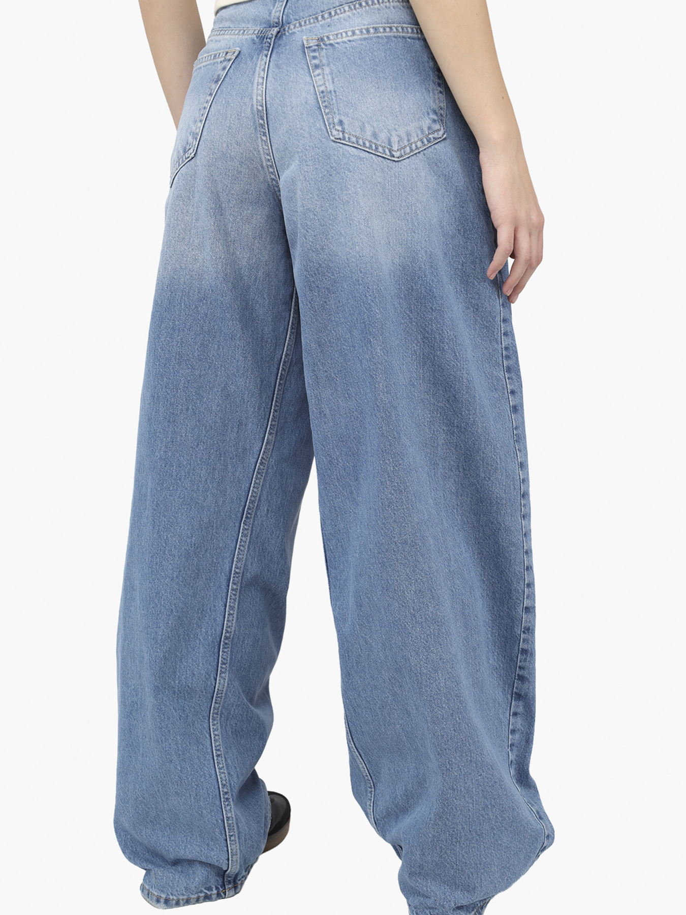 Широкі джинси YUKI модель ЦБ-00290490 Широкі джинси YUKI модель ЦБ-00290490 Фото