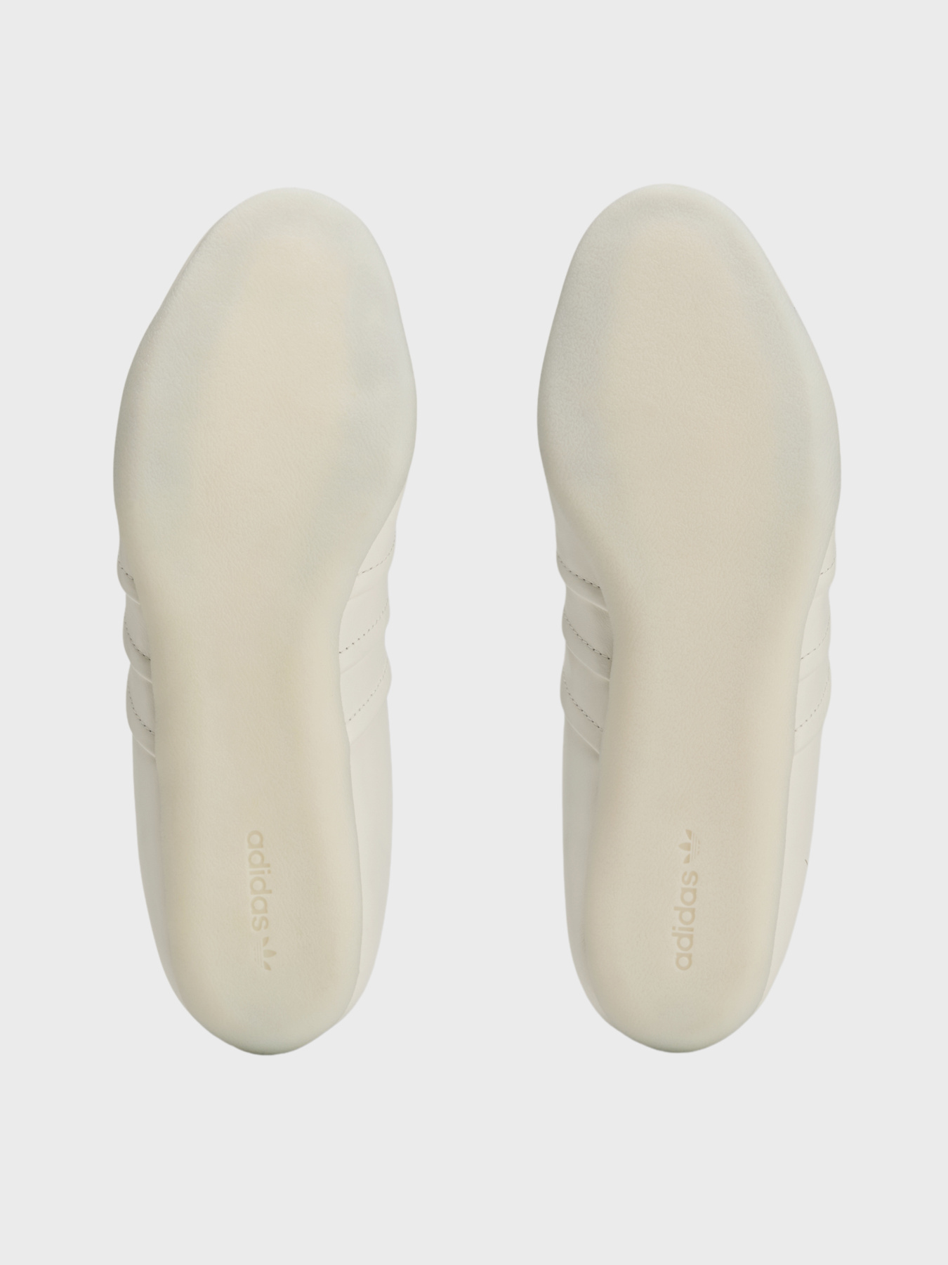 Кросівки повсякденні Adidas модель KI0882 Фото