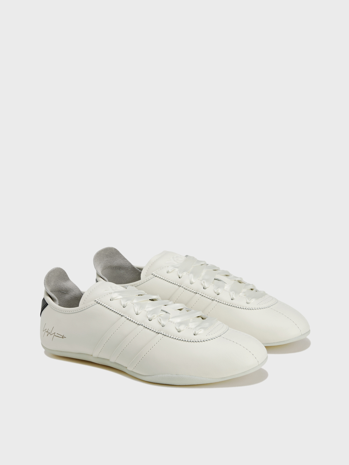 Кросівки повсякденні Adidas модель KI0882 Фото