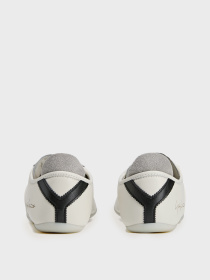 Кросівки повсякденні Adidas модель KI0882 Фото