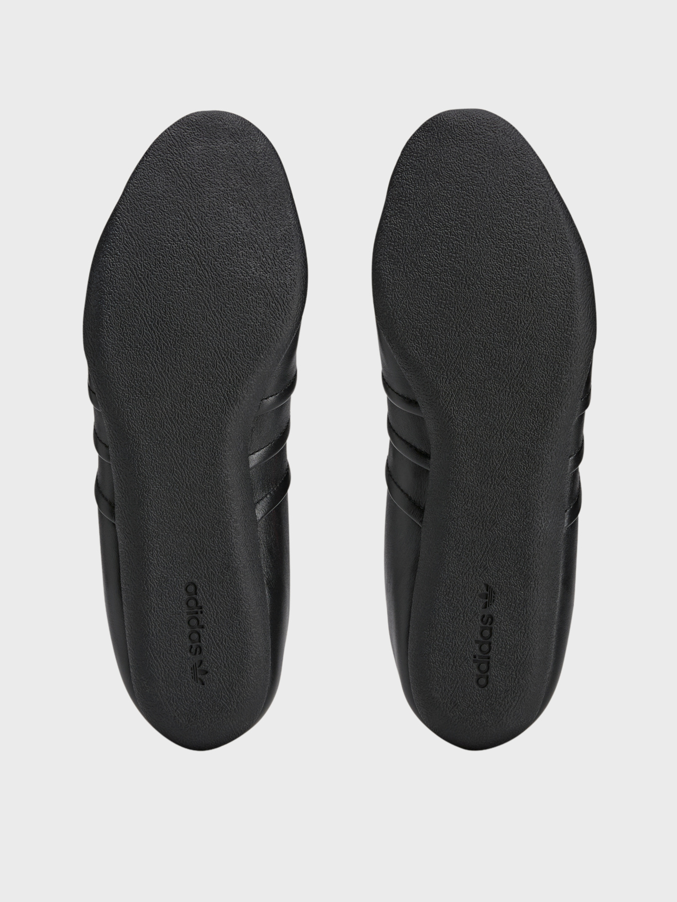 Кросівки повсякденні Adidas модель KI0884 Фото