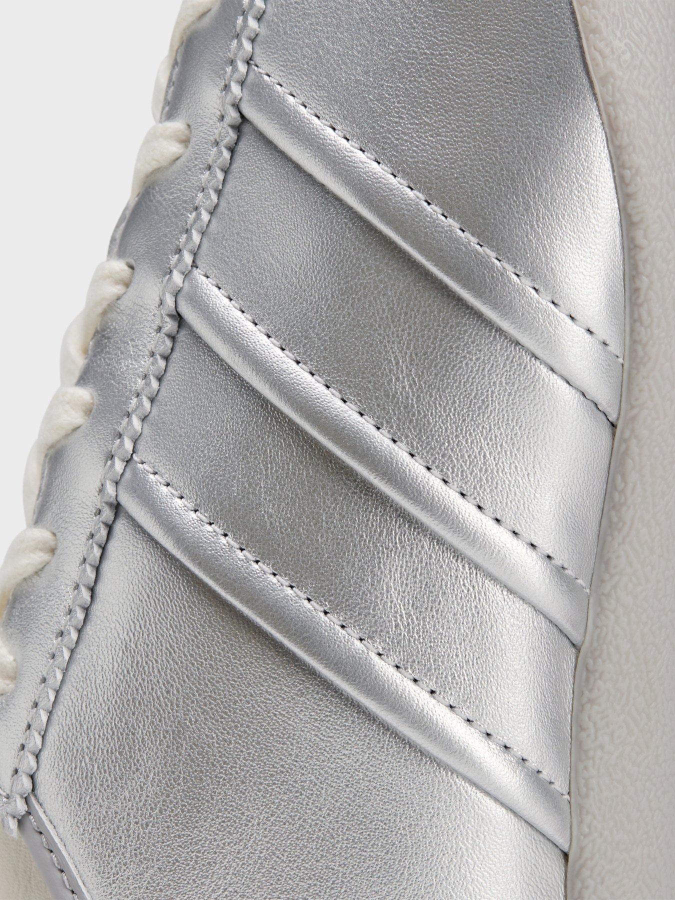 Кросівки повсякденні Adidas модель KI4349 Фото