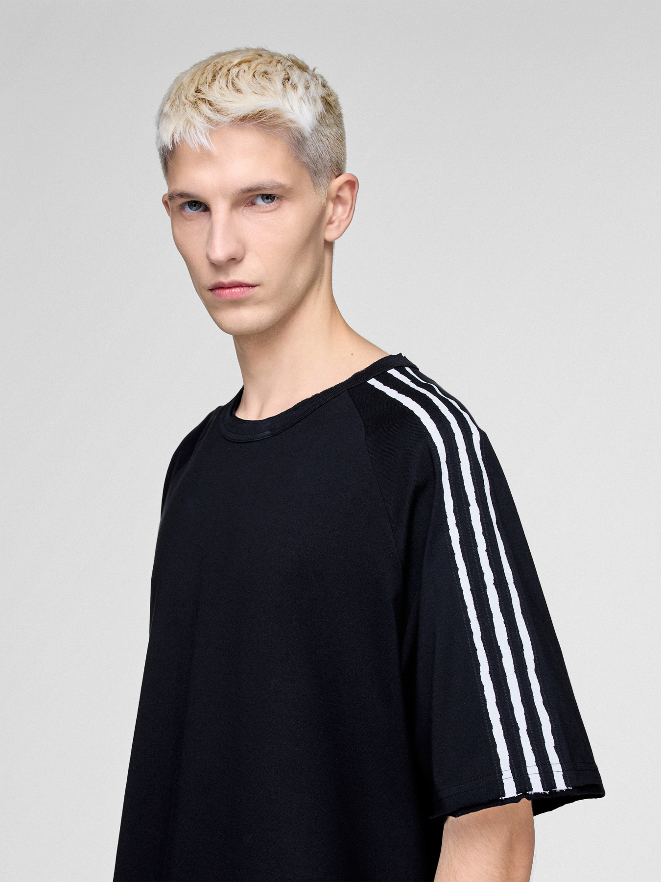 Футболка Adidas 3 Stripes модель KQ9793 Фото