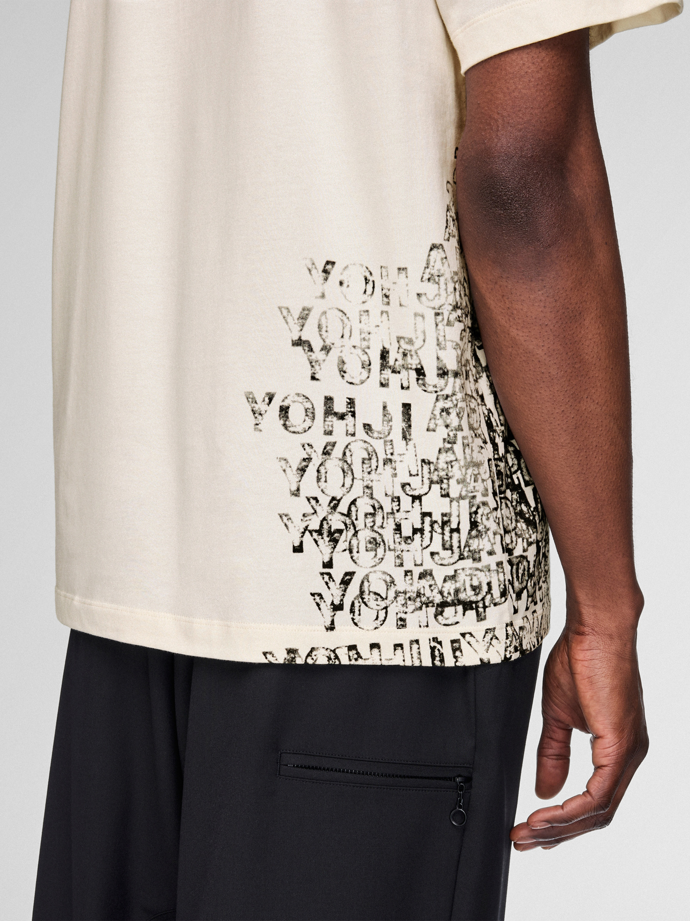 Футболка Adidas модель KR2224 Футболка Adidas модель KR2224 Фото