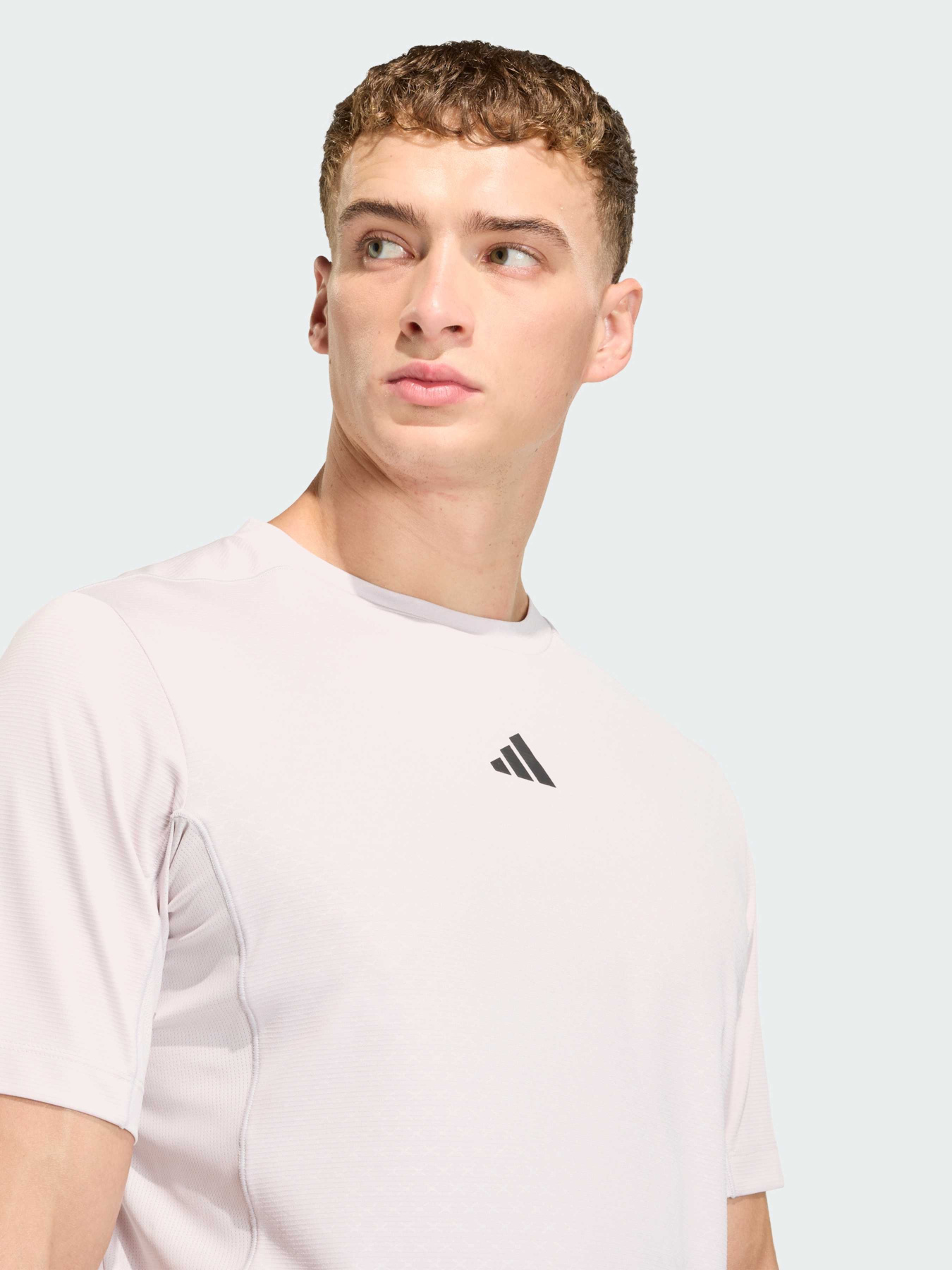 Спортивна футболка Adidas модель KE9942 Фото