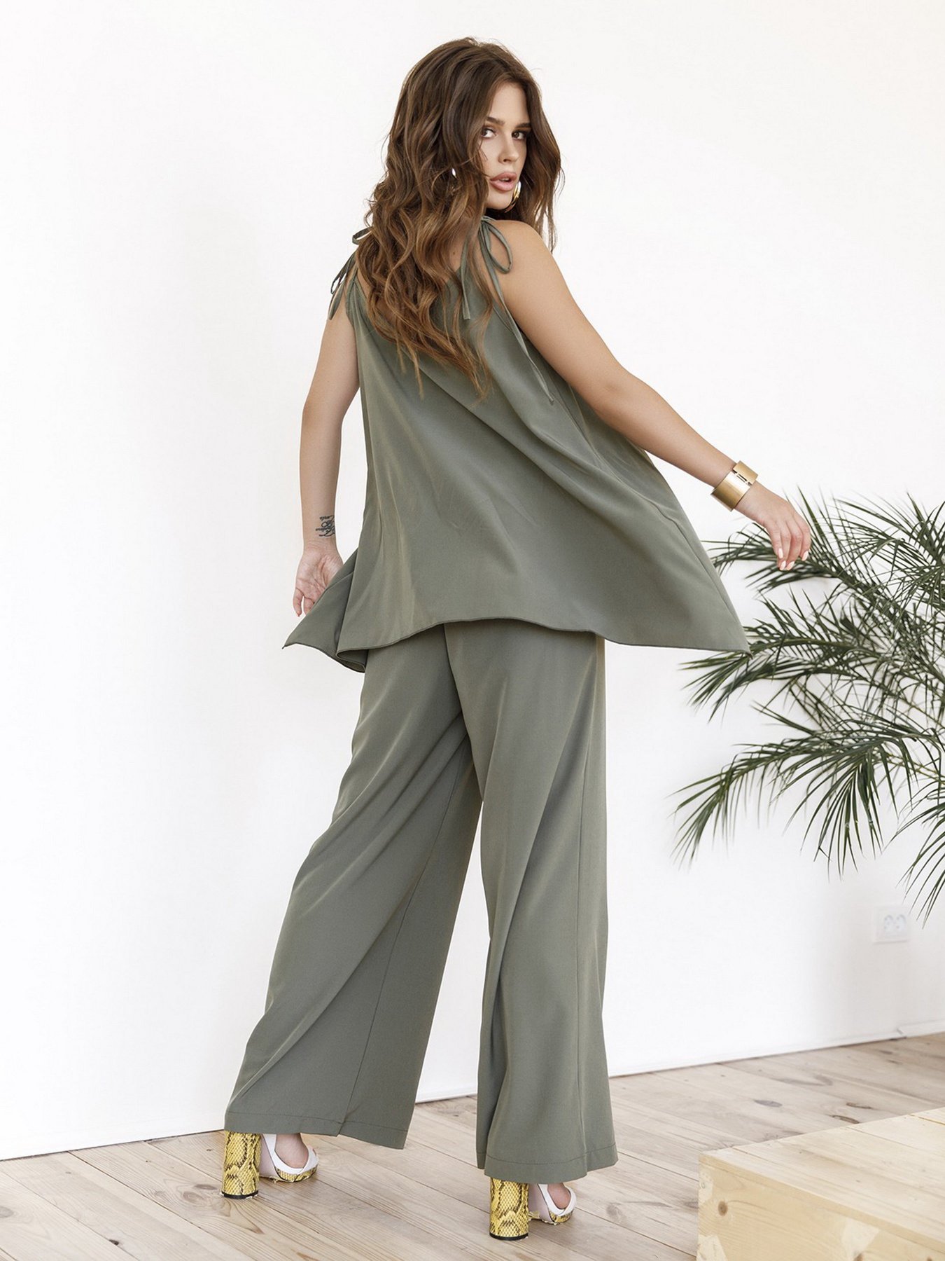 Костюм ISSA Plus модель 12067_hacks Фото