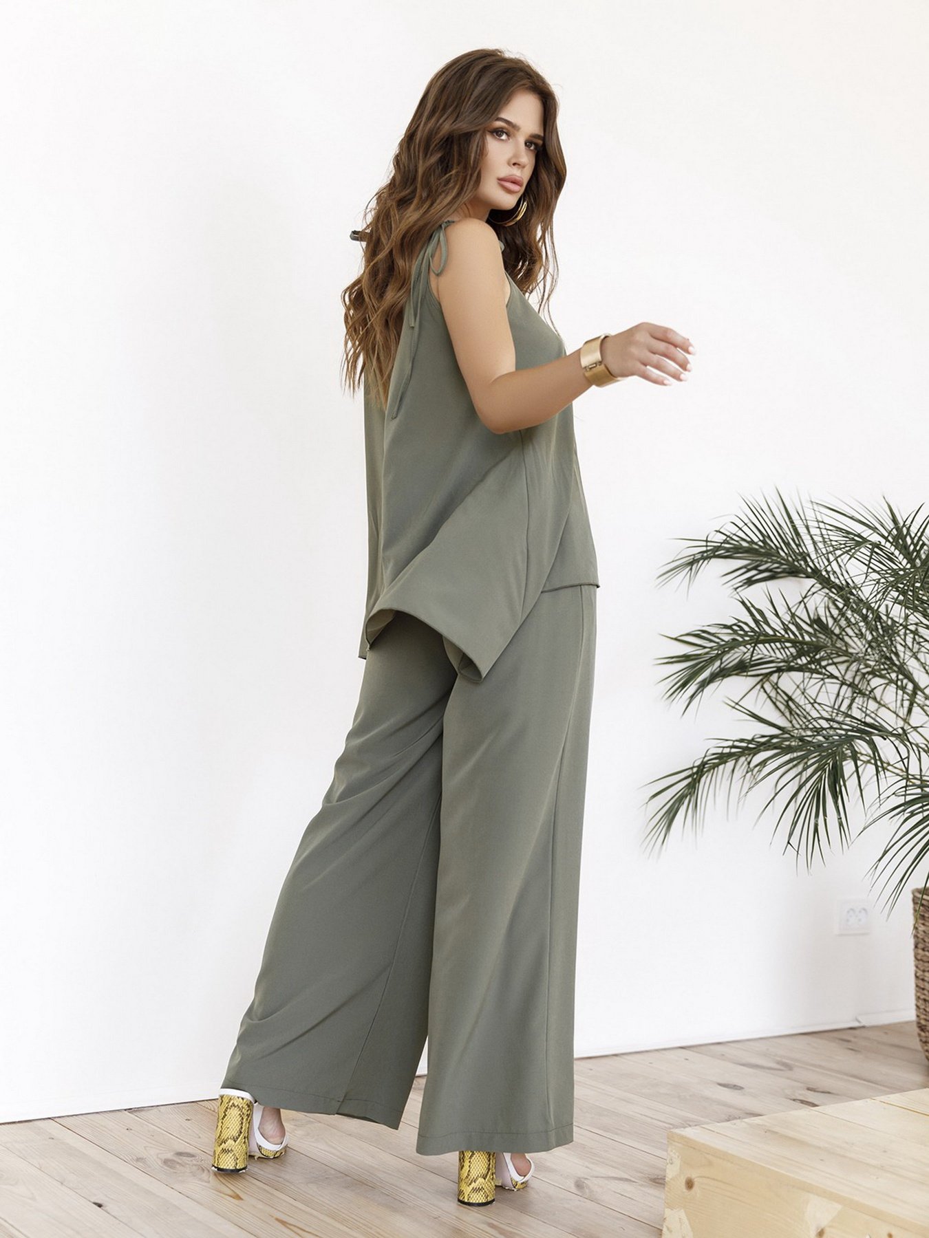 Костюм ISSA Plus модель 12067_hacks Фото