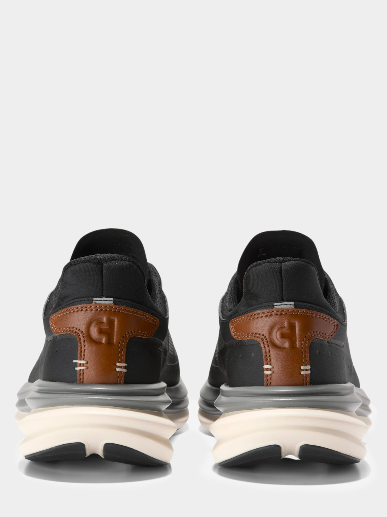 Чоловічі кросівки ØriginalGrand Quadstar Running Sneaker модель C39631 Фото