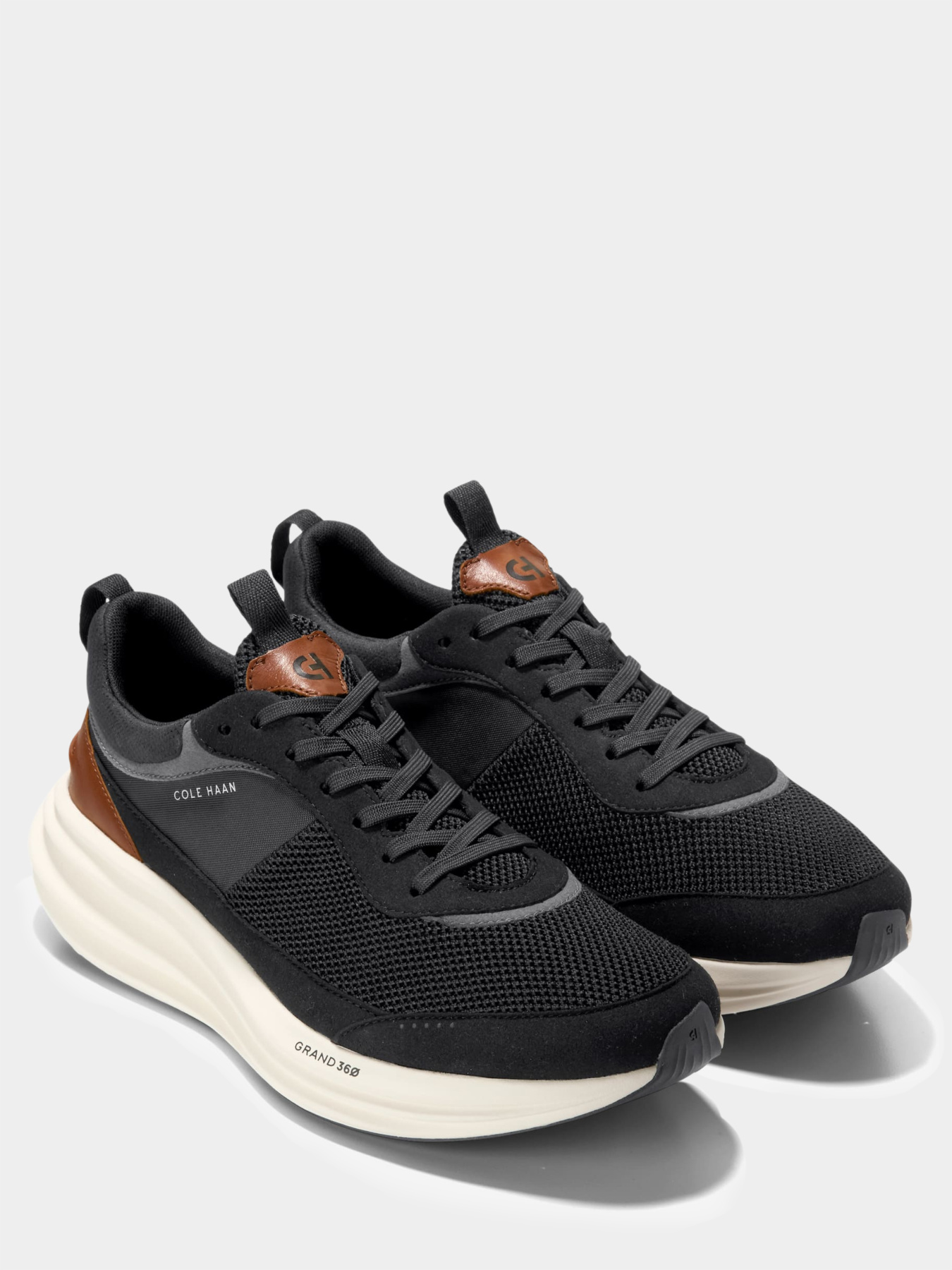 Чоловічі кросівки ØriginalGrand Quadstreak Running Sneaker модель C39640 Фото