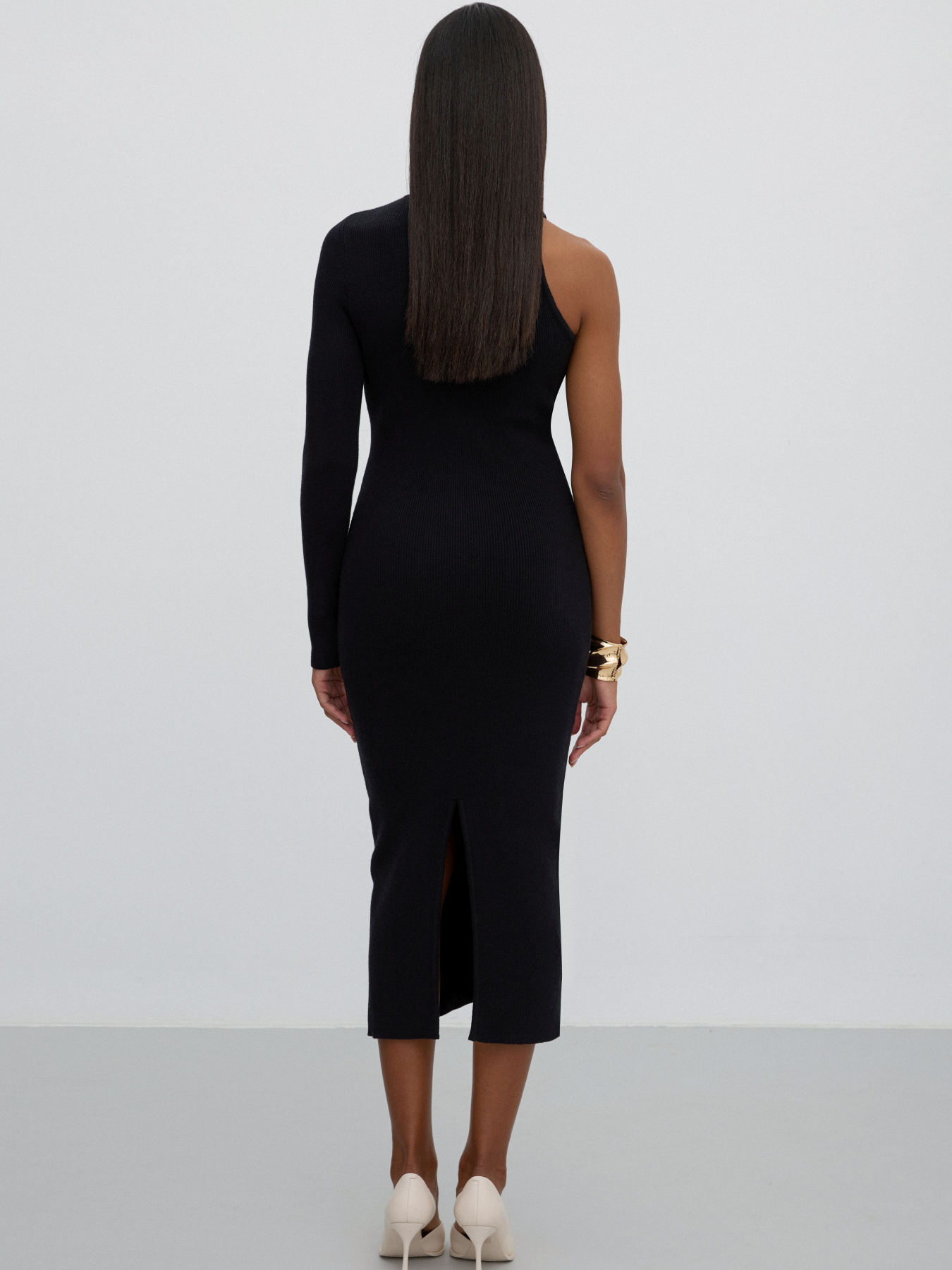 Сукня в'язана ESTRO 0389-04101, колір чорний модель 0389-04101 Фото