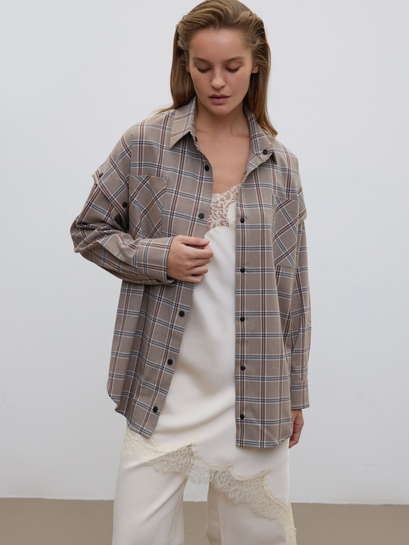 Сорочка ESTRO 05124-31-33223, колір бежевий модель 05124-31-33223 Фото