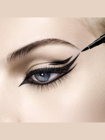 Підводка-фломастер Liner Feutre Ultra Black BOURJOIS модель 8000009847556 Підводка-фломастер Liner Feutre Ultra Black BOURJOIS модель 8000009847556 Фото