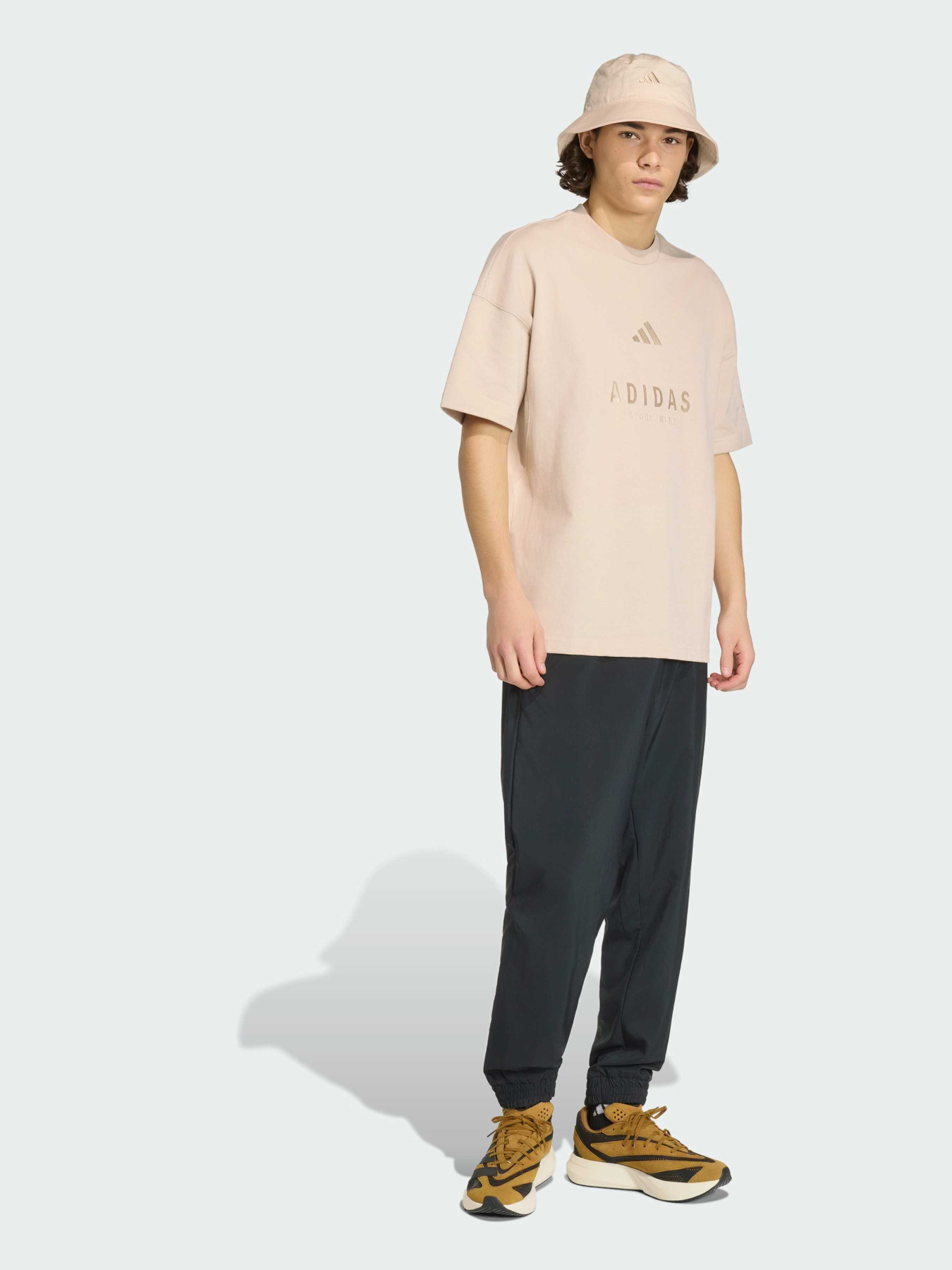 Футболка ALL SZN Embroidered Graphics модель KC3206 Футболка ALL SZN Embroidered Graphics модель KC3206 Фото