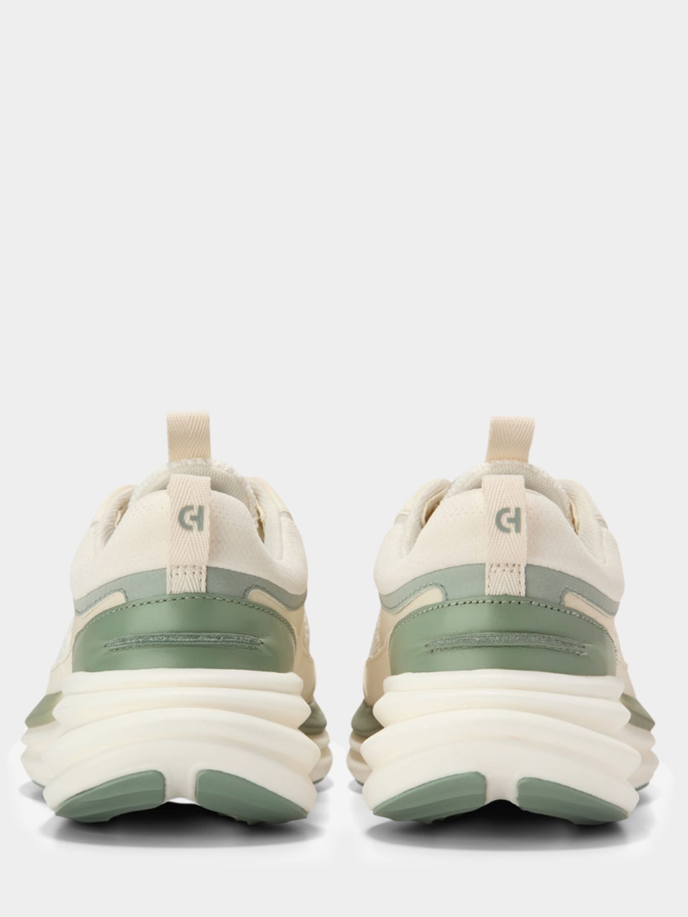 Женские кроссовки ØriginalGrand Quadstreak Running Sneaker модель W36119 Фото