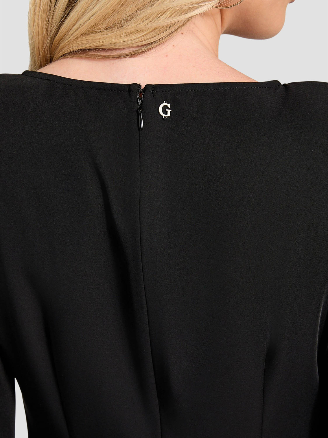 Сукні GUESS модель W5YK10.WHCU2;JBLK Фото