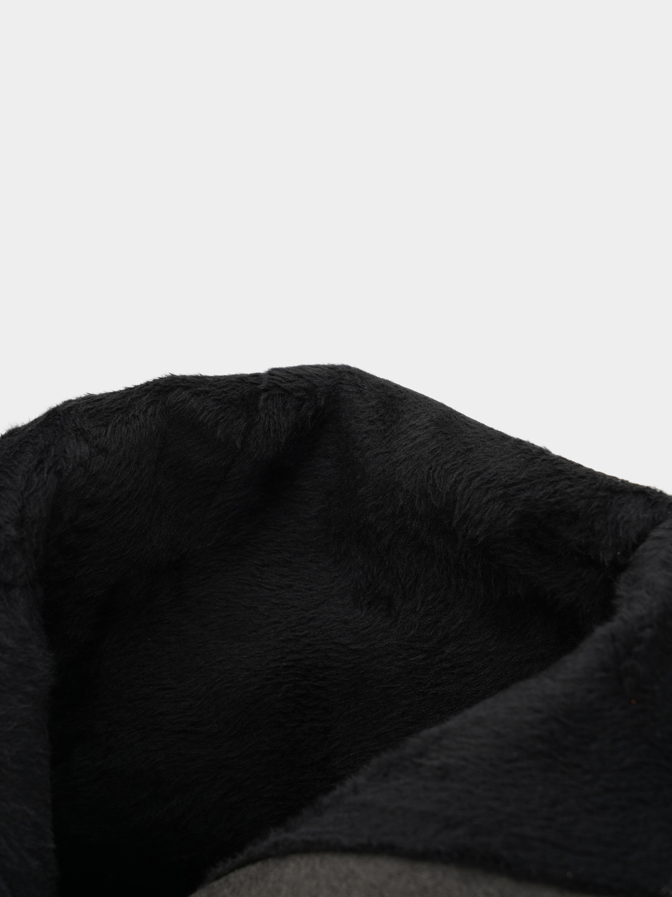 4KR344-S638-P003 чорна замша бот модель 4KR344-S638-P003 Фото