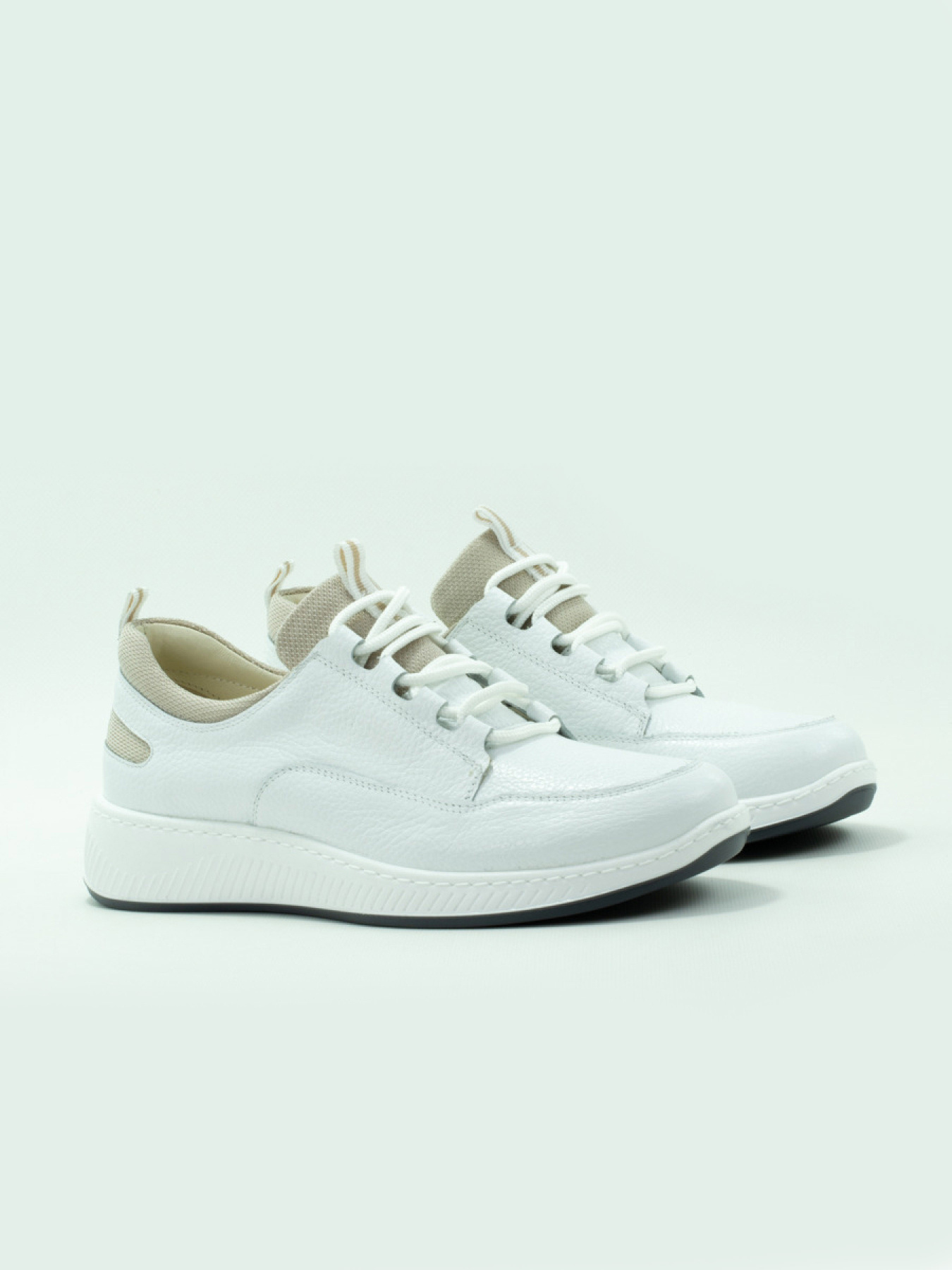 Жіночі туфлі комфорт VILANSI V8601 WHITE модель V8601 WHITE Жіночі туфлі комфорт VILANSI V8601 WHITE модель V8601 WHITE Фото