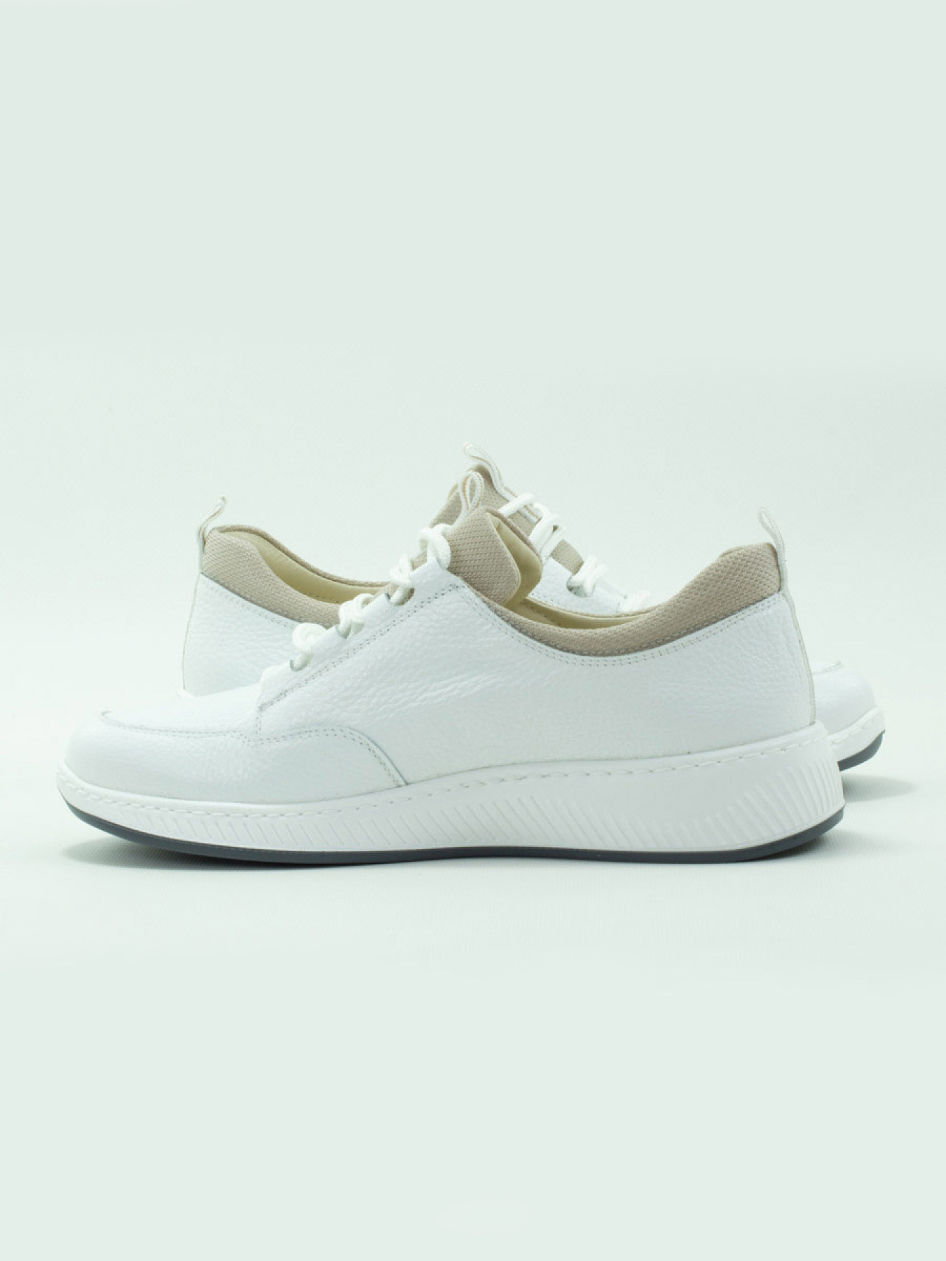 Жіночі туфлі комфорт VILANSI V8601 WHITE модель V8601 WHITE Жіночі туфлі комфорт VILANSI V8601 WHITE модель V8601 WHITE Фото