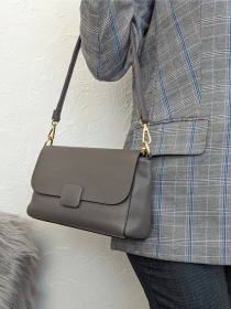 Стильная сумка Minimal Accent с декоративной кнопкой-пряжкой модель 350013-1 Фото