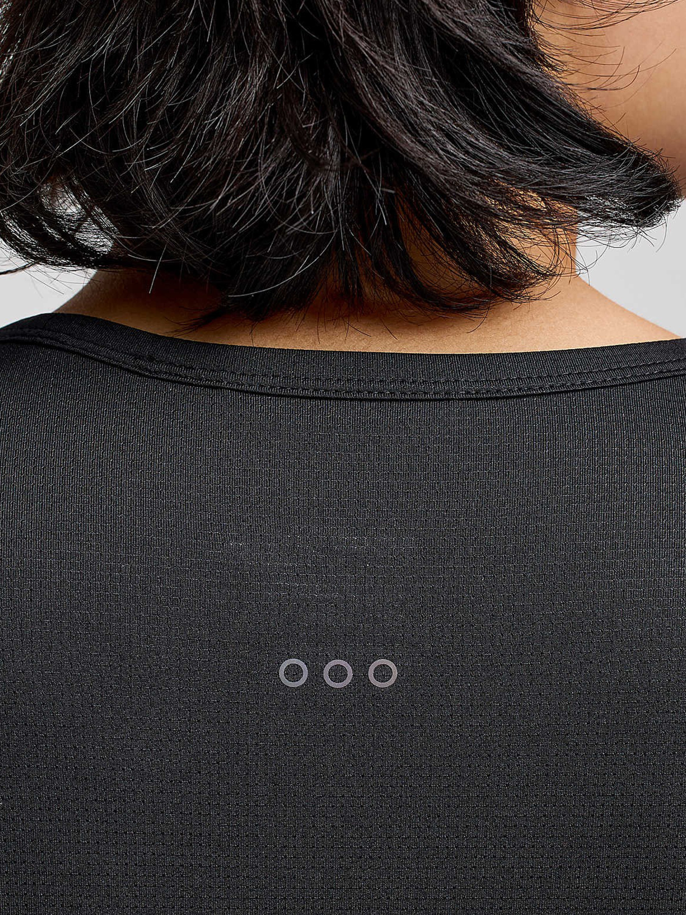 Жіночий лонгслів Saucony STOPWATCH LONG SLEEVE модель SAW800486-BK Фото