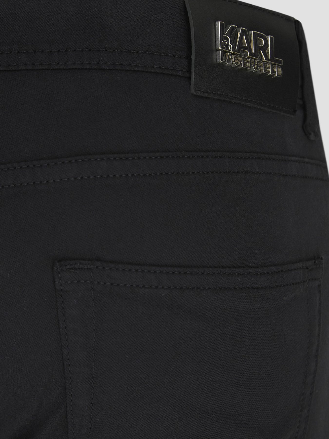 Прямые джинсы Karl Lagerfeld модель 542826.265840;990 Прямые джинсы Karl Lagerfeld модель 542826.265840;990 Фото