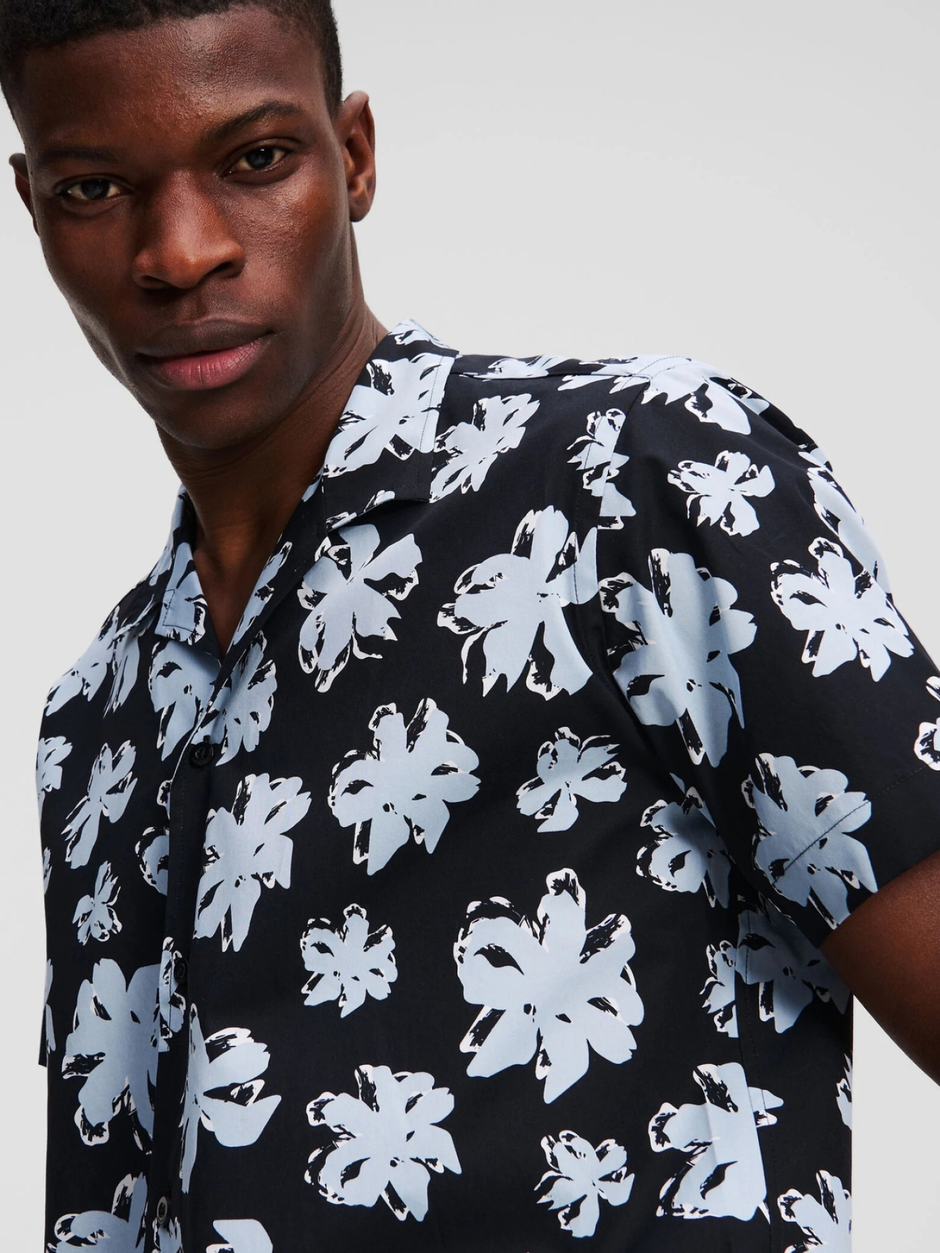 Сорочка повсякденна Karl Lagerfeld модель 552624.605521;996 Сорочка повсякденна Karl Lagerfeld модель 552624.605521;996 Фото