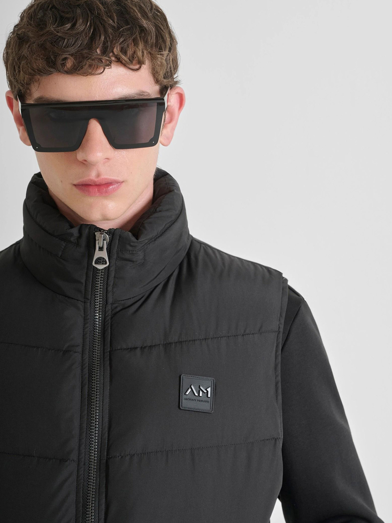 Жилетка Antony Morato модель MMCO00956.FA600243;9000 Фото