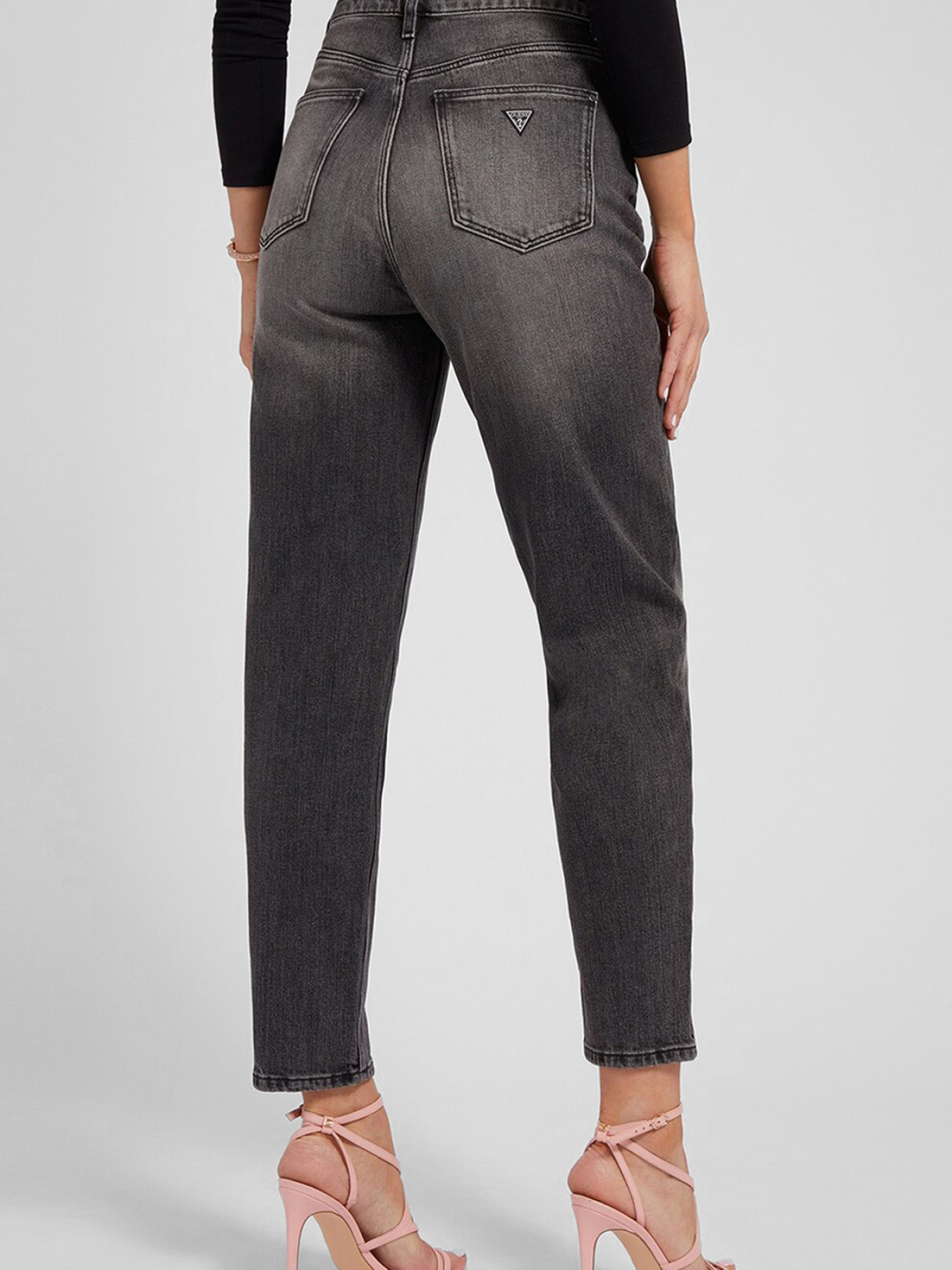 Прямые джинсы GUESS модель W2YA21.D4QD2;AUGR Прямые джинсы GUESS модель W2YA21.D4QD2;AUGR Фото